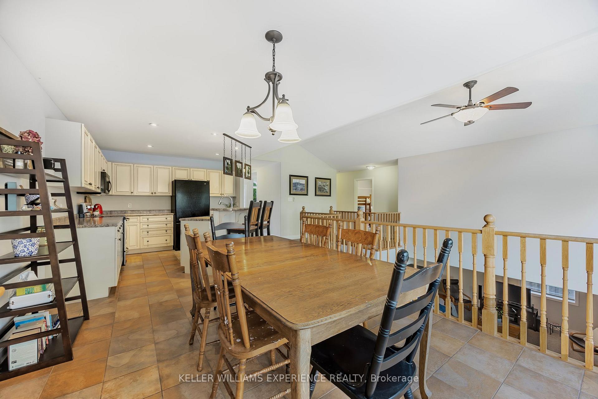 Photo 22 of 26 Wildflower Court, Barrie, Ardagh — HOMEH