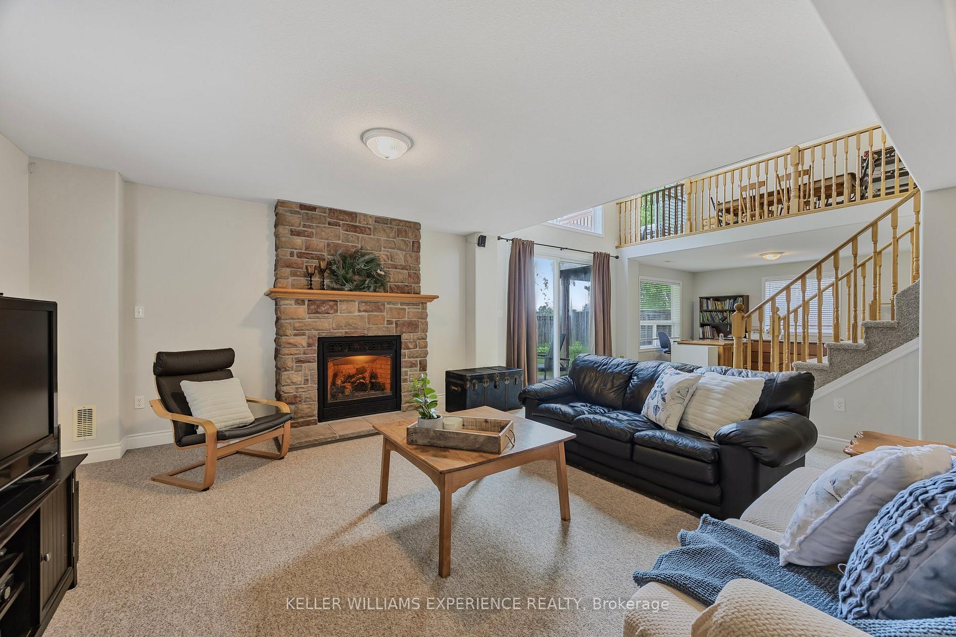 Photo 33 of 26 Wildflower Court, Barrie, Ardagh — HOMEH