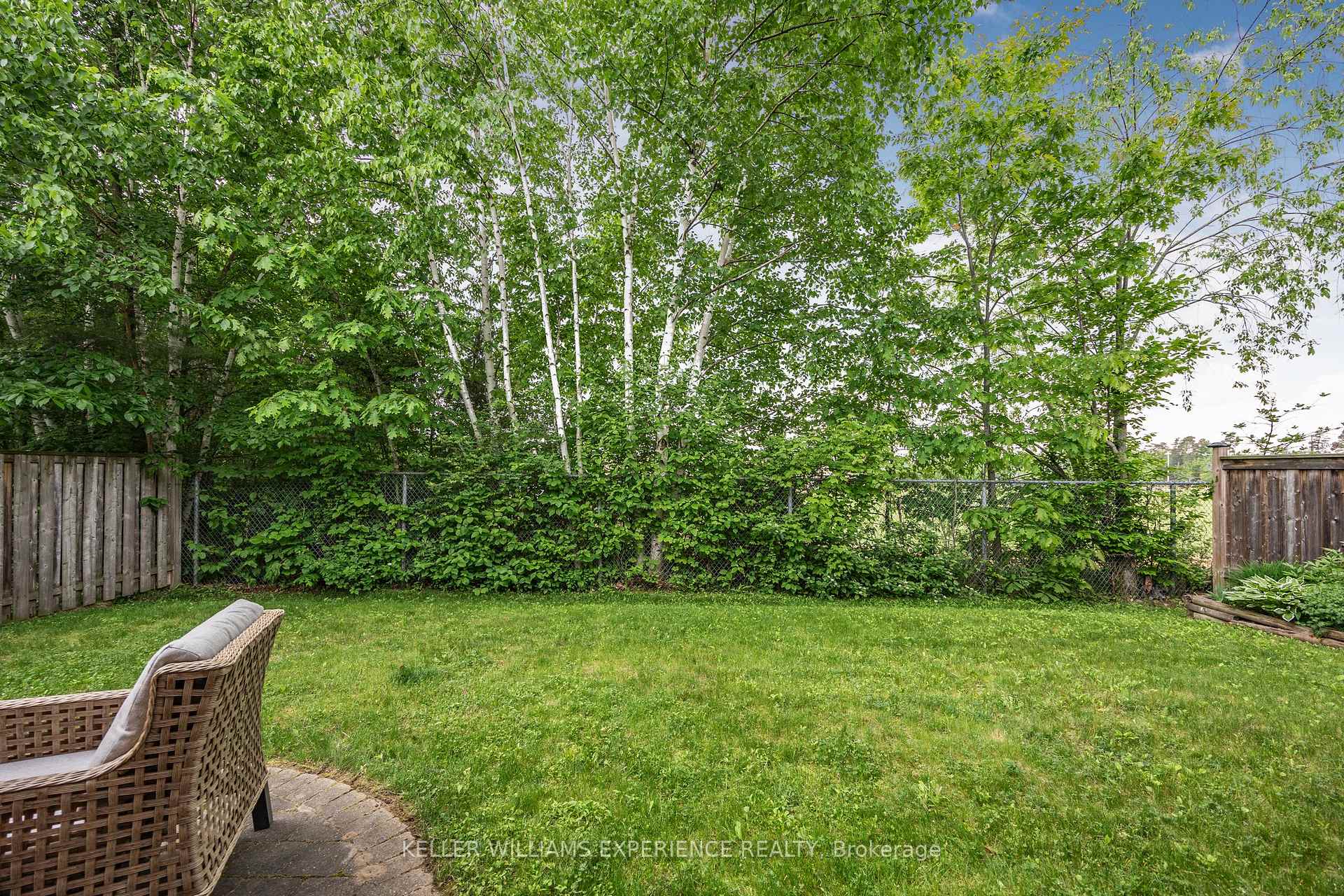 Photo 37 of 26 Wildflower Court, Barrie, Ardagh — HOMEH