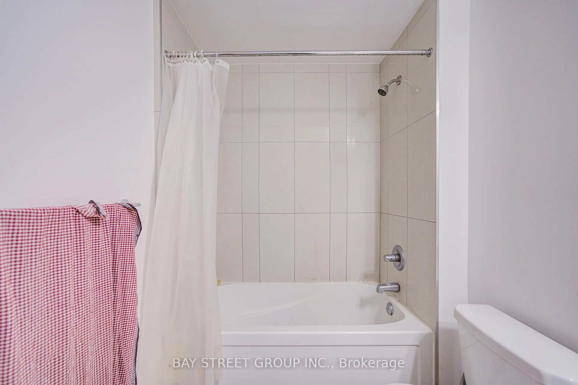 Photo 14 of Unit 918, 98 Lillian Street, Toronto, Mount Pleasant West — HOMEH