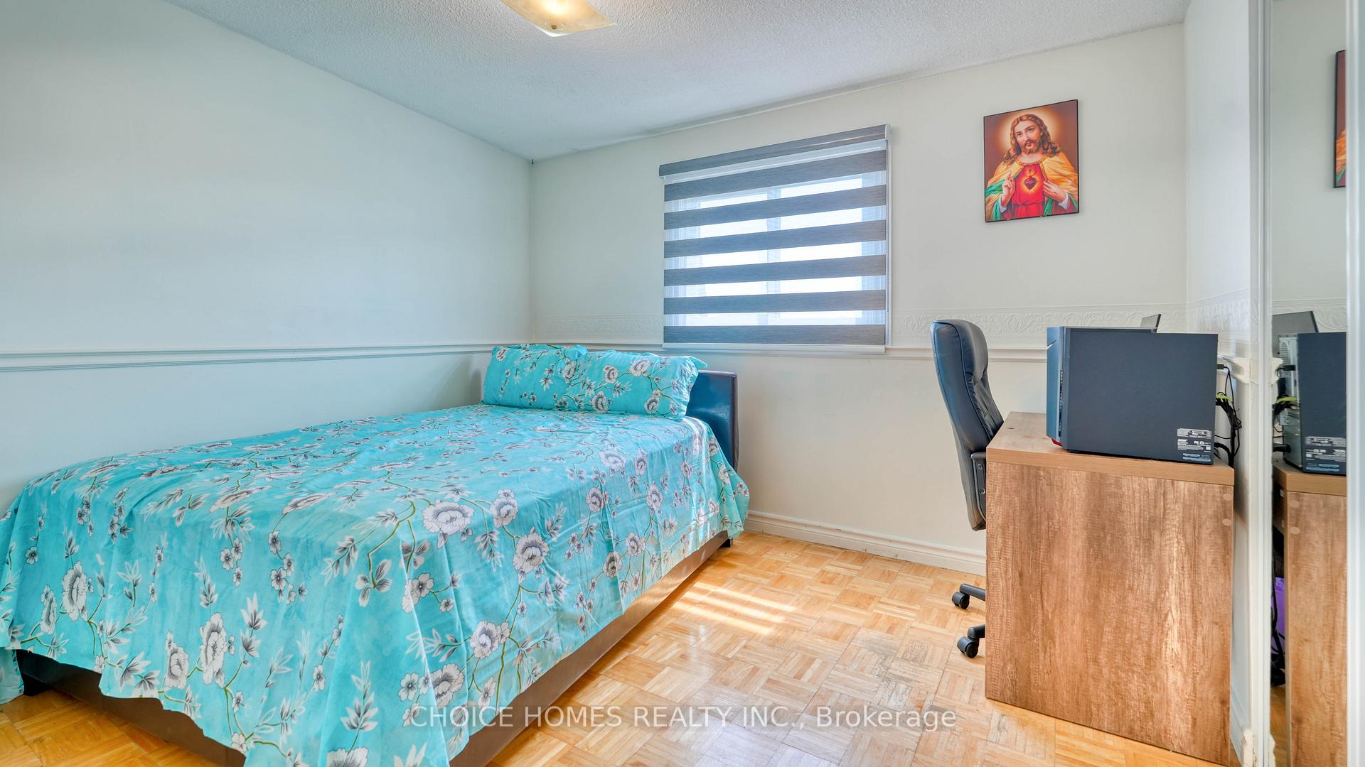 Photo 24 of 86 Ashton Crescent, Brampton, Central Park — HOMEH