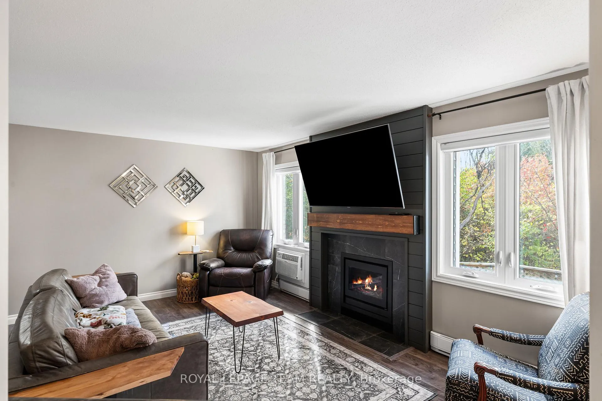 Photo 6 of Unit 1, 5 Timberview Way, Ottawa, Westcliffe Estates — HOMEH