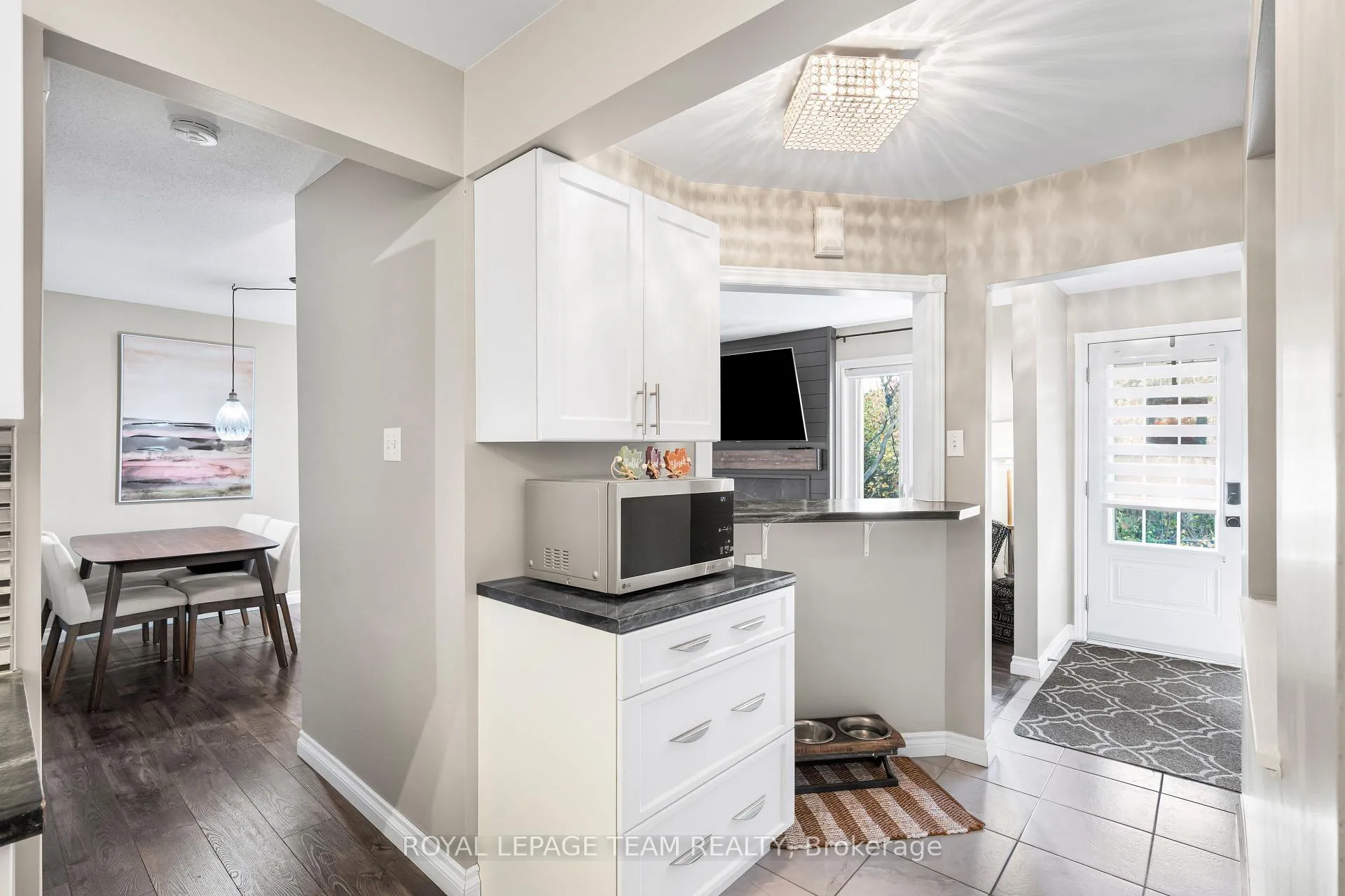 Photo 13 of Unit 1, 5 Timberview Way, Ottawa, Westcliffe Estates — HOMEH