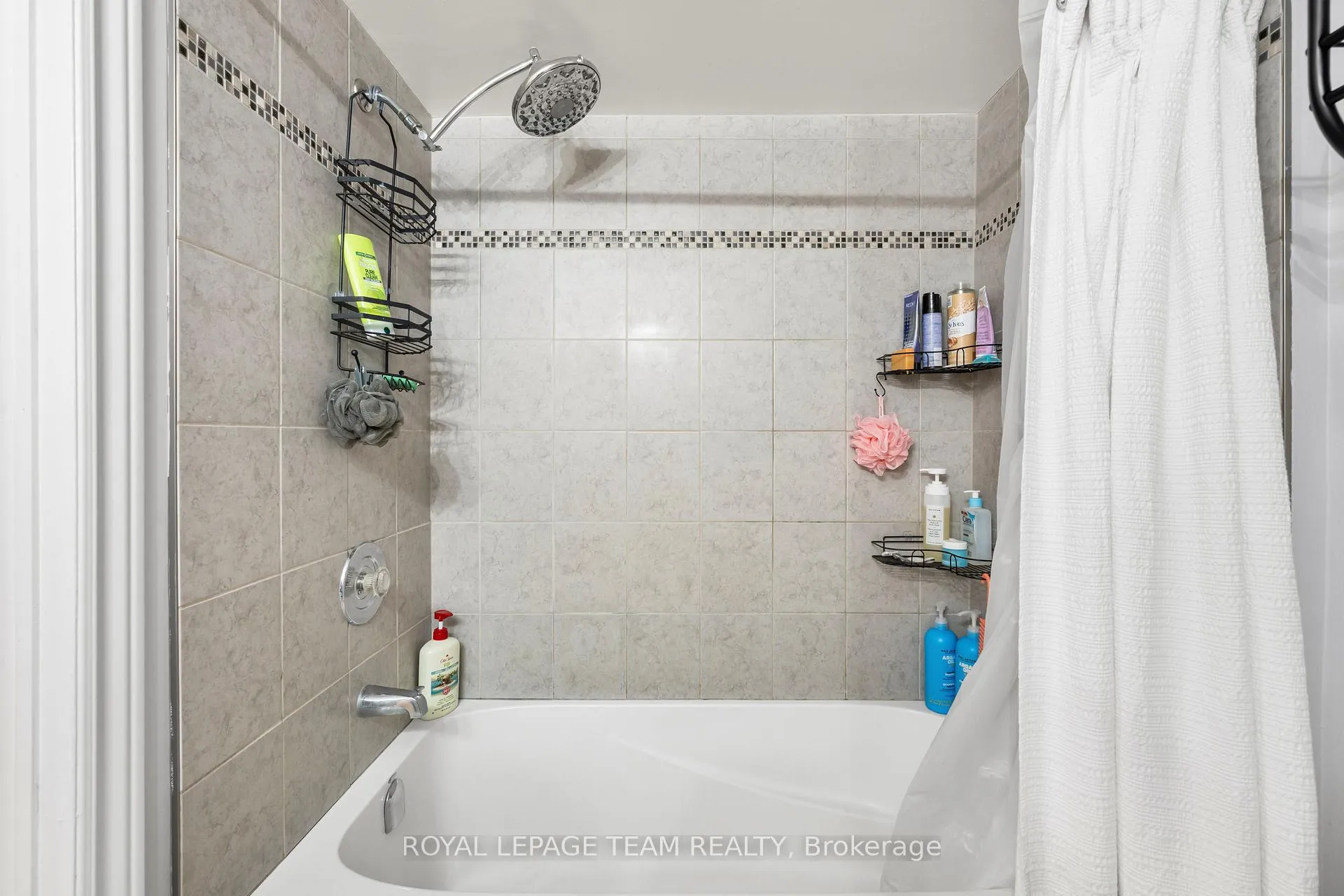 Photo 20 of Unit 1, 5 Timberview Way, Ottawa, Westcliffe Estates — HOMEH