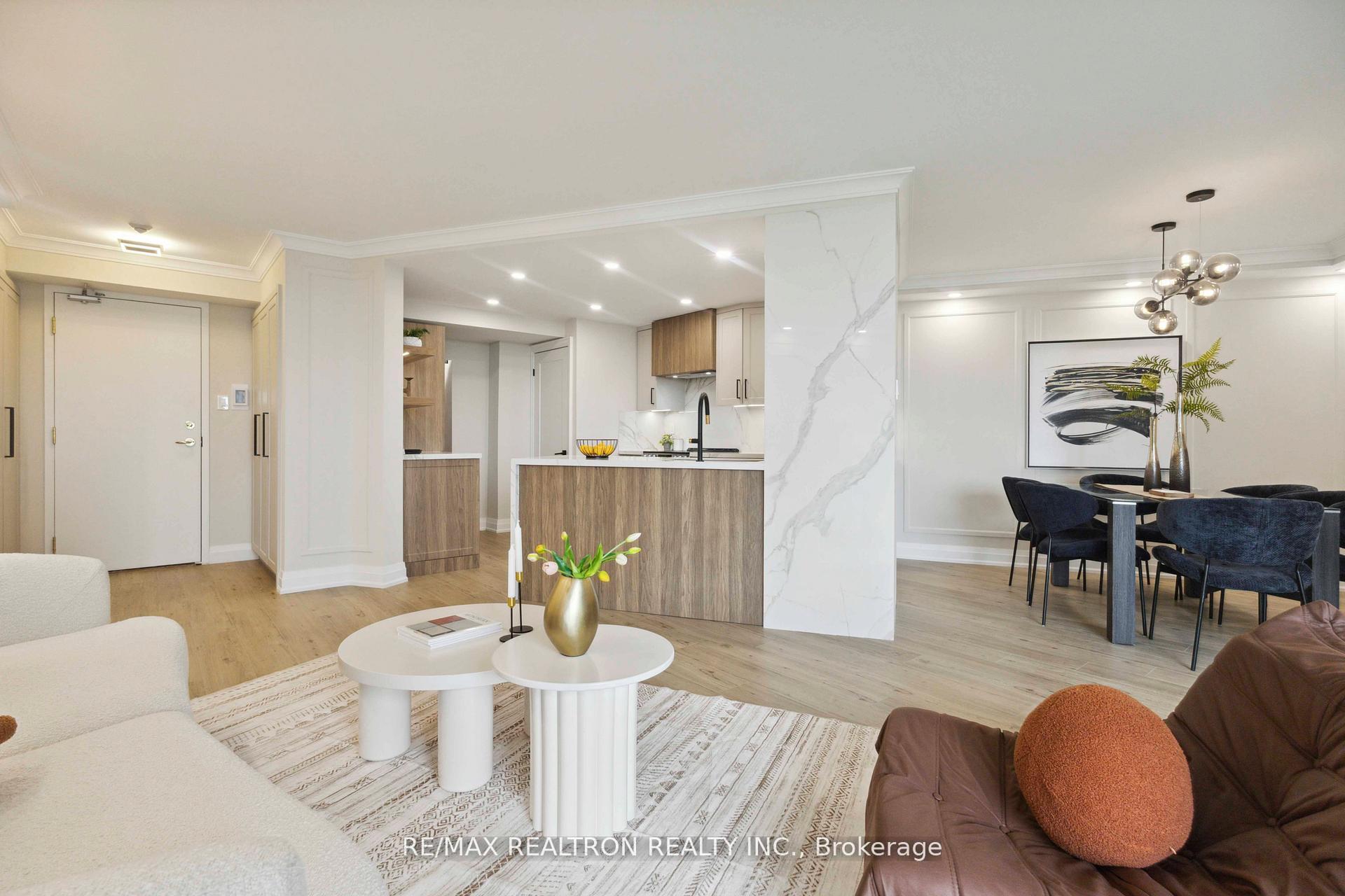 Photo 1 of Unit 1604, 7250 Yonge Street, Vaughan, Crestwood-Springfarm-Yorkhill — HOMEH