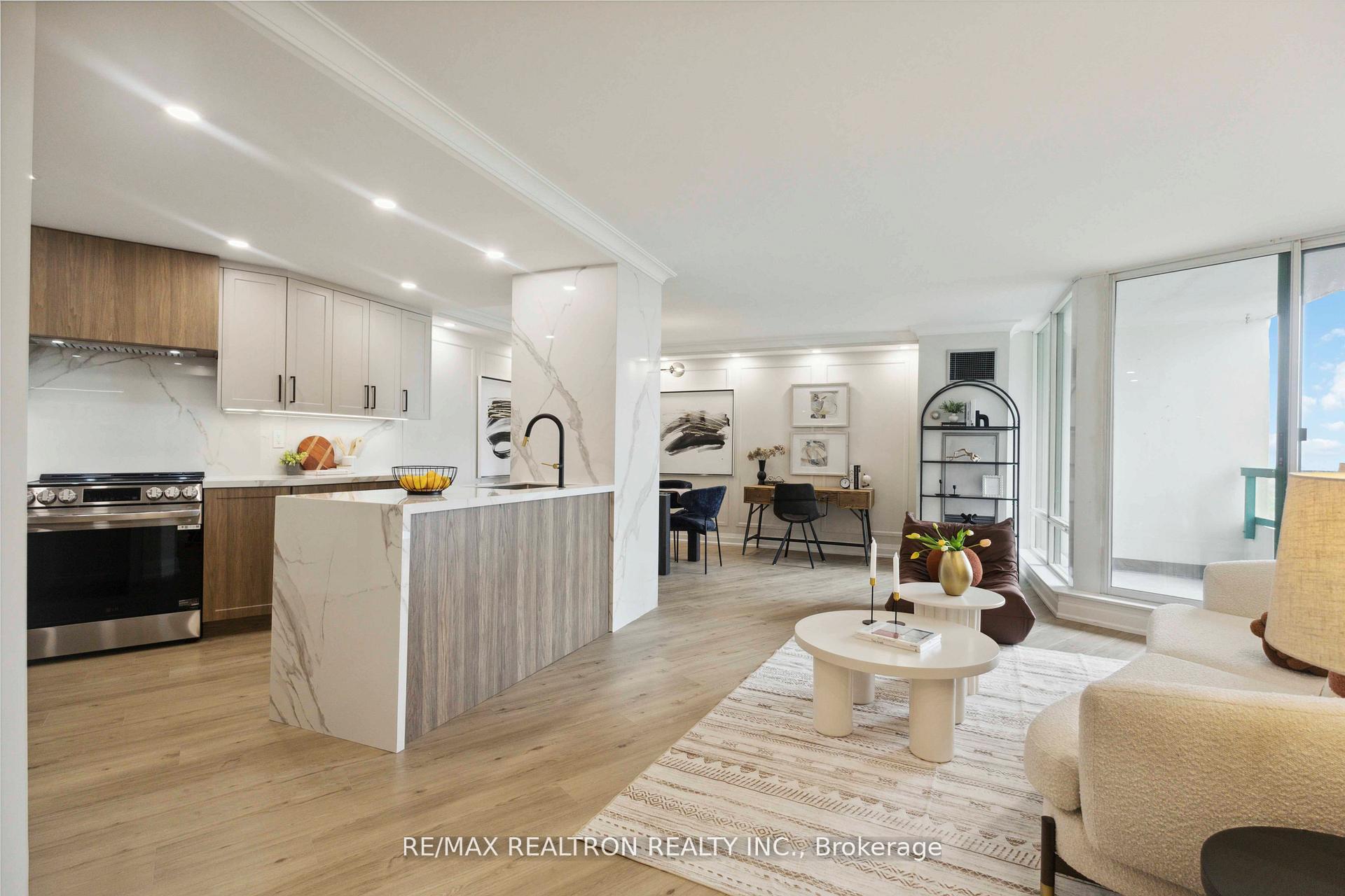 Photo 7 of Unit 1604, 7250 Yonge Street, Vaughan, Crestwood-Springfarm-Yorkhill — HOMEH