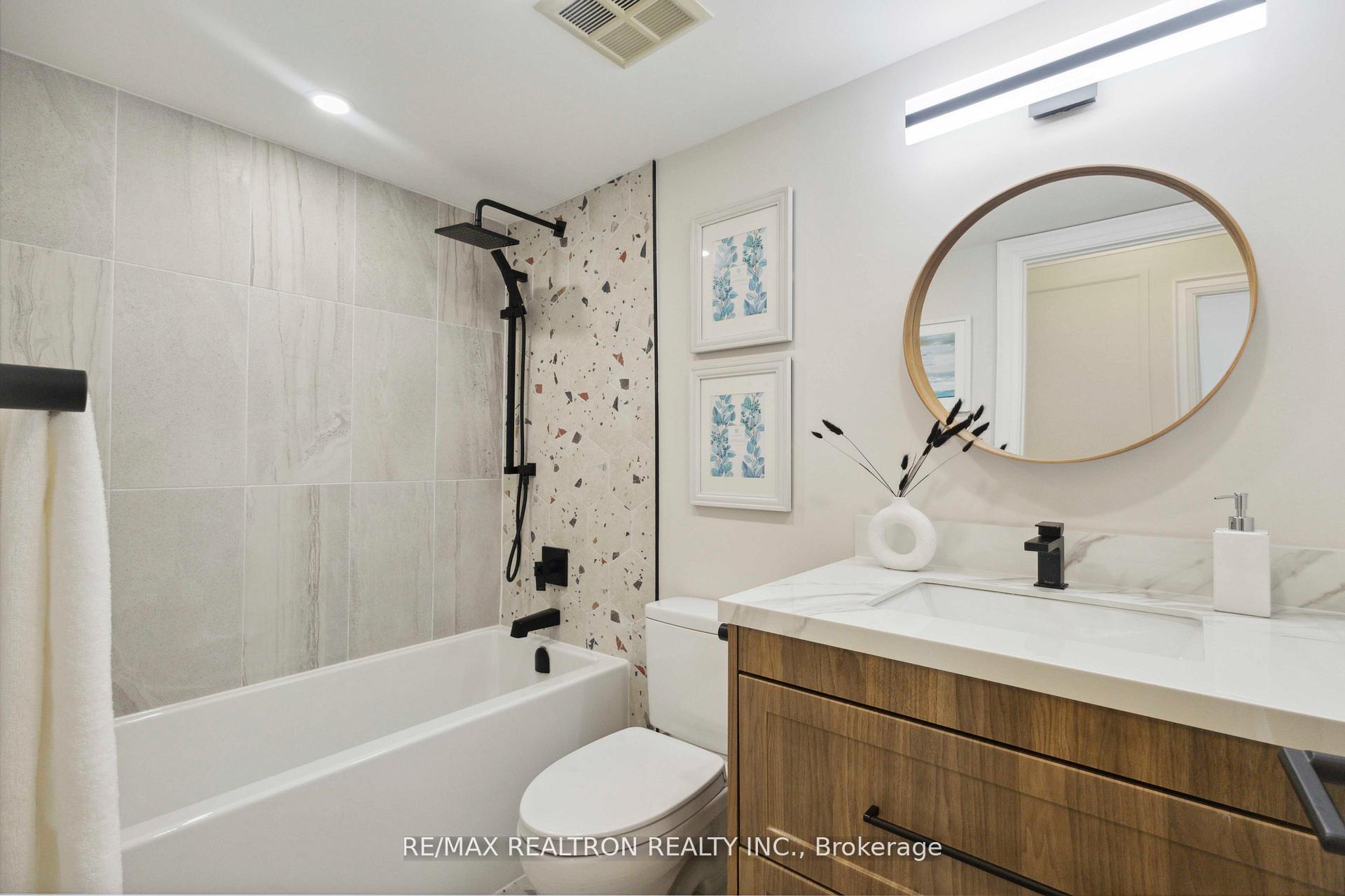 Photo 23 of Unit 1604, 7250 Yonge Street, Vaughan, Crestwood-Springfarm-Yorkhill — HOMEH