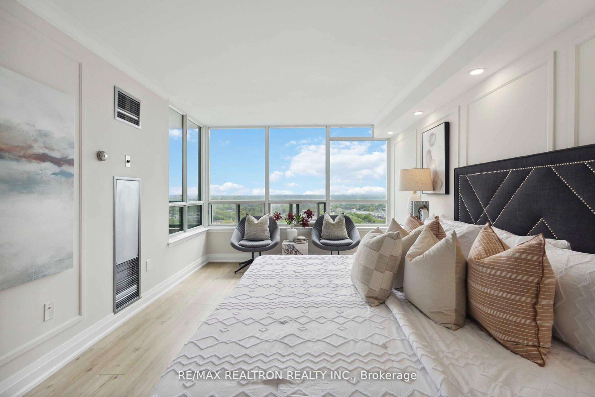 Photo 27 of Unit 1604, 7250 Yonge Street, Vaughan, Crestwood-Springfarm-Yorkhill — HOMEH