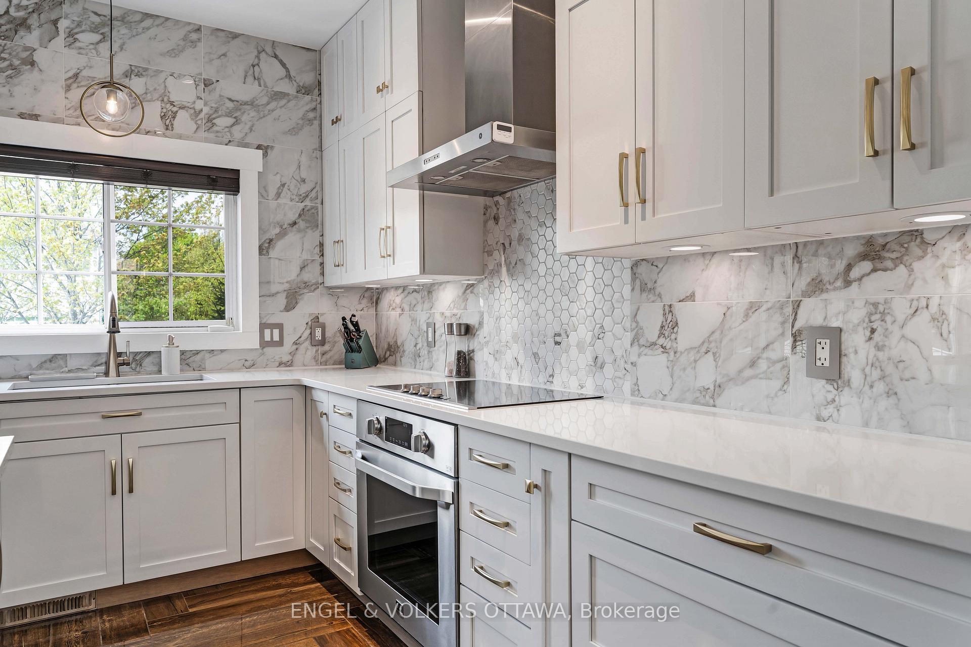 Photo 14 of 341 Shadehill Crescent, Ottawa, Barrhaven - Stonebridge — HOMEH