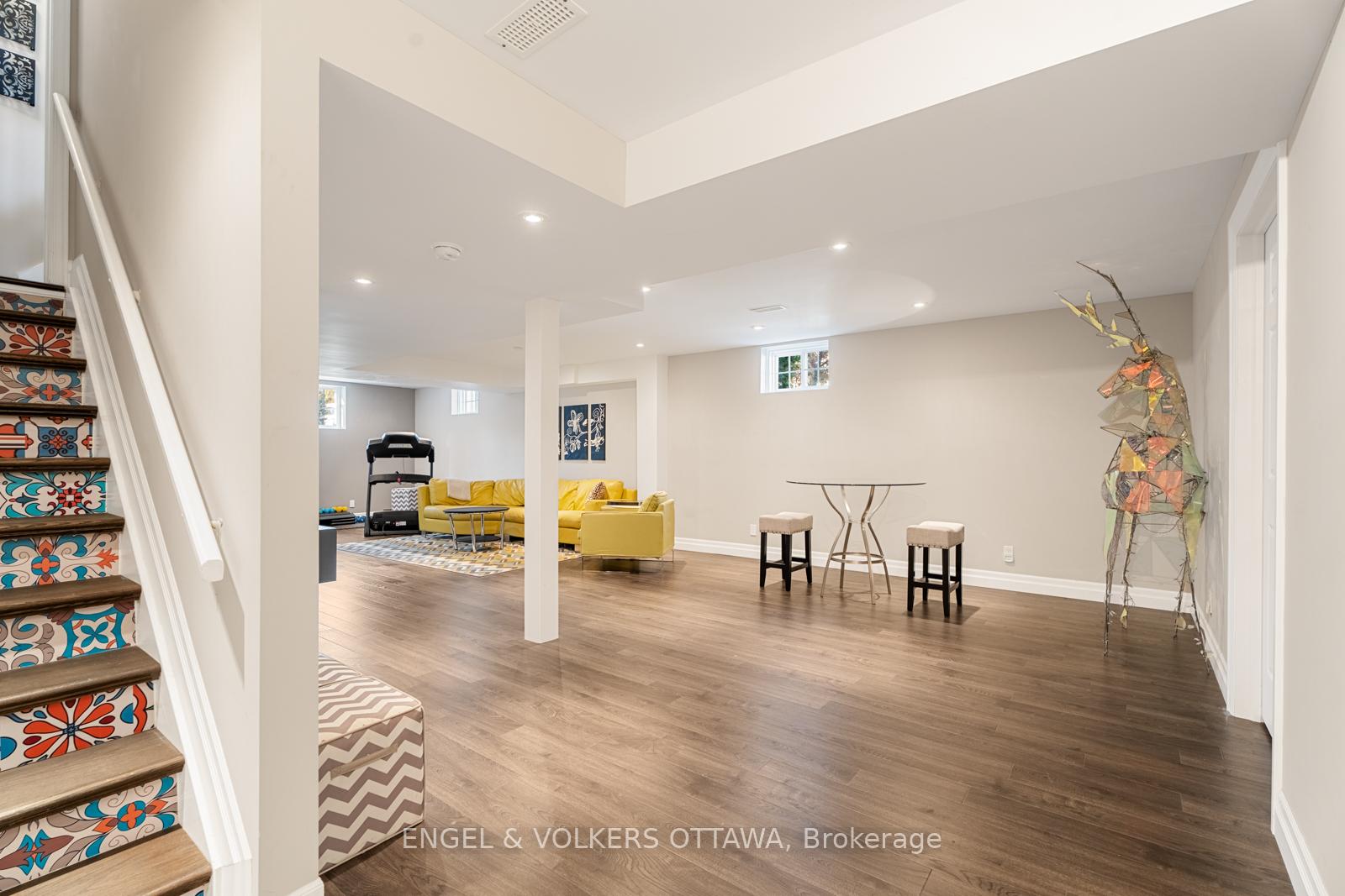 Photo 36 of 341 Shadehill Crescent, Ottawa, Barrhaven - Stonebridge — HOMEH