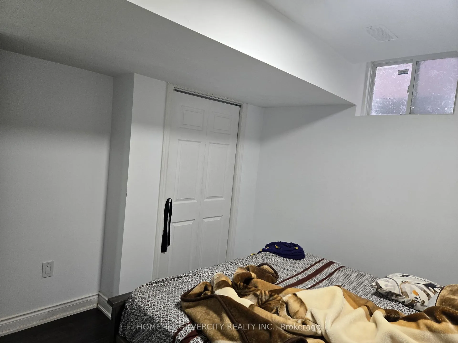 Photo 8 of 80 Abitibi Lake Drive, Brampton, Sandringham-Wellington — HOMEH