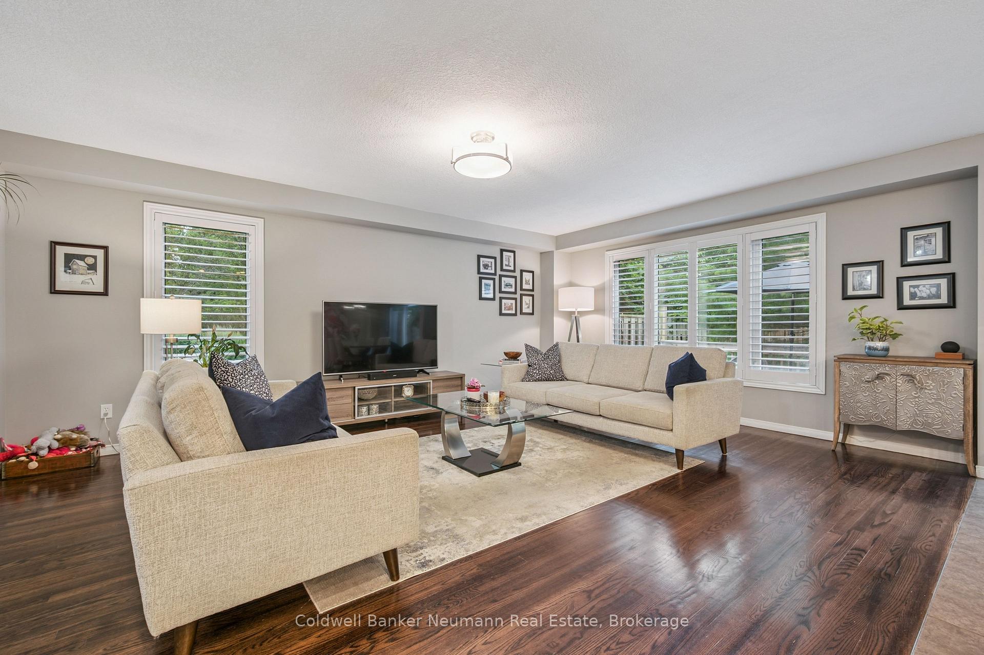 Photo 8 of Unit 26, 255 Summerfield Dr, Guelph, Pineridge/Westminster Woods — HOMEH