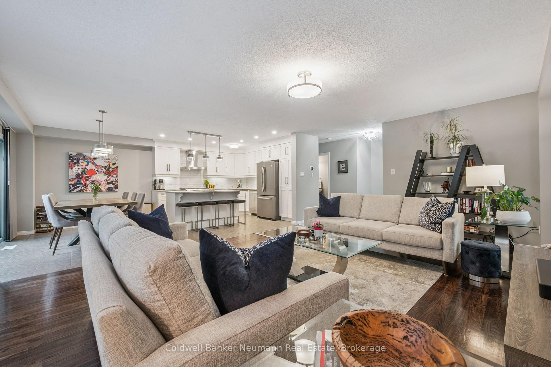 Photo 10 of Unit 26, 255 Summerfield Dr, Guelph, Pineridge/Westminster Woods — HOMEH