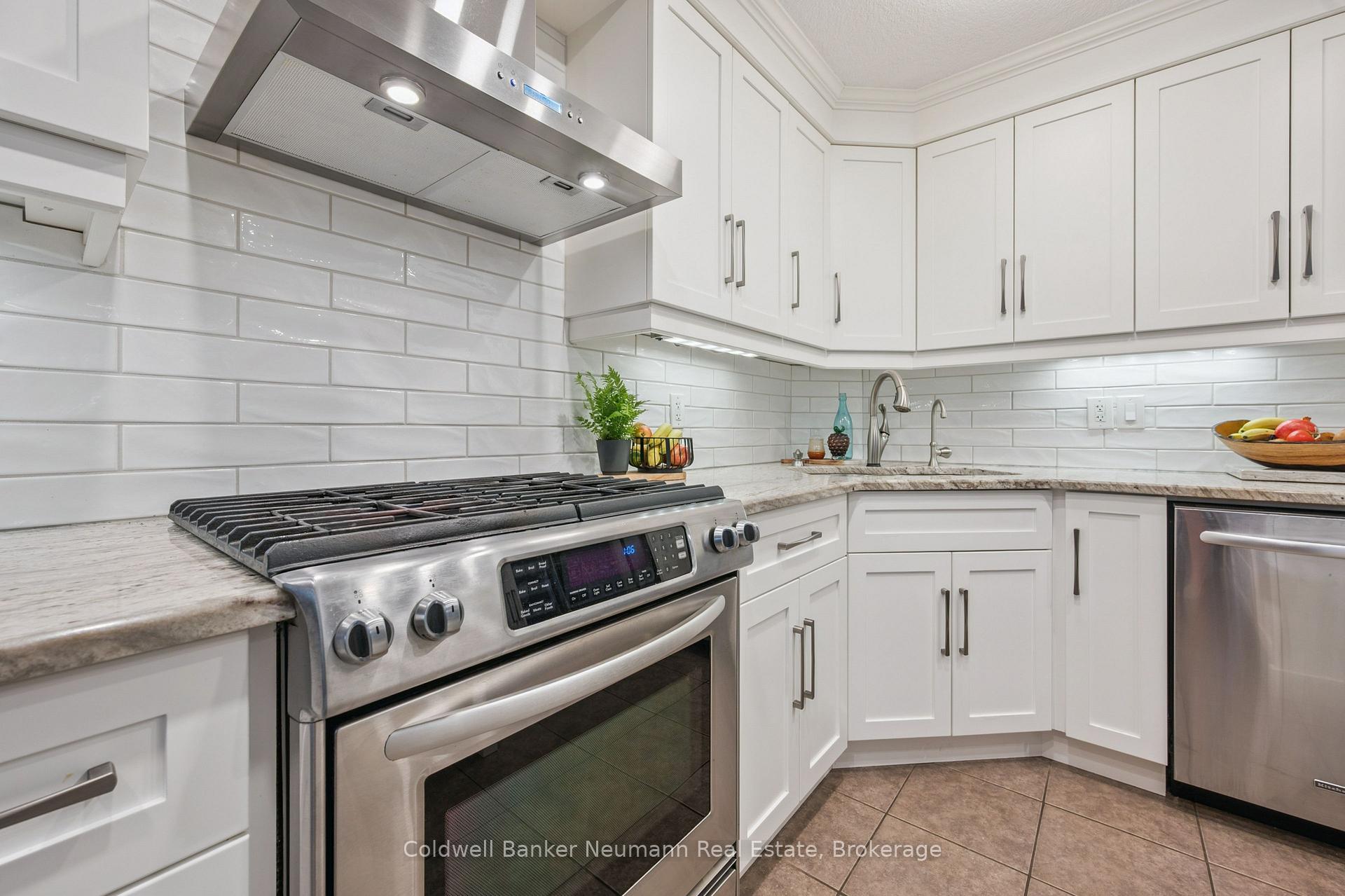 Photo 18 of Unit 26, 255 Summerfield Dr, Guelph, Pineridge/Westminster Woods — HOMEH
