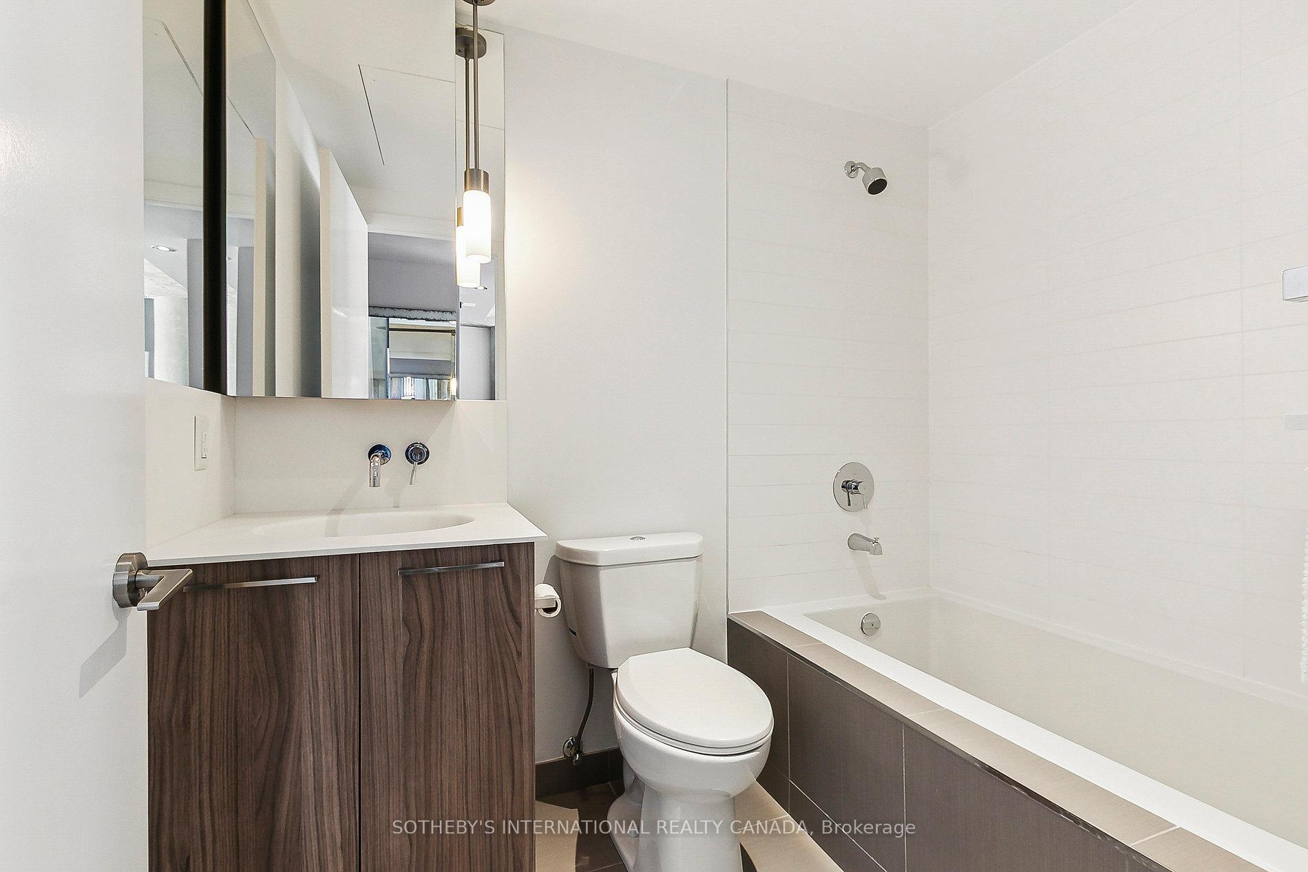 Photo 16 of Unit 613, 650 King Street W, Toronto, Waterfront Communities — HOMEH
