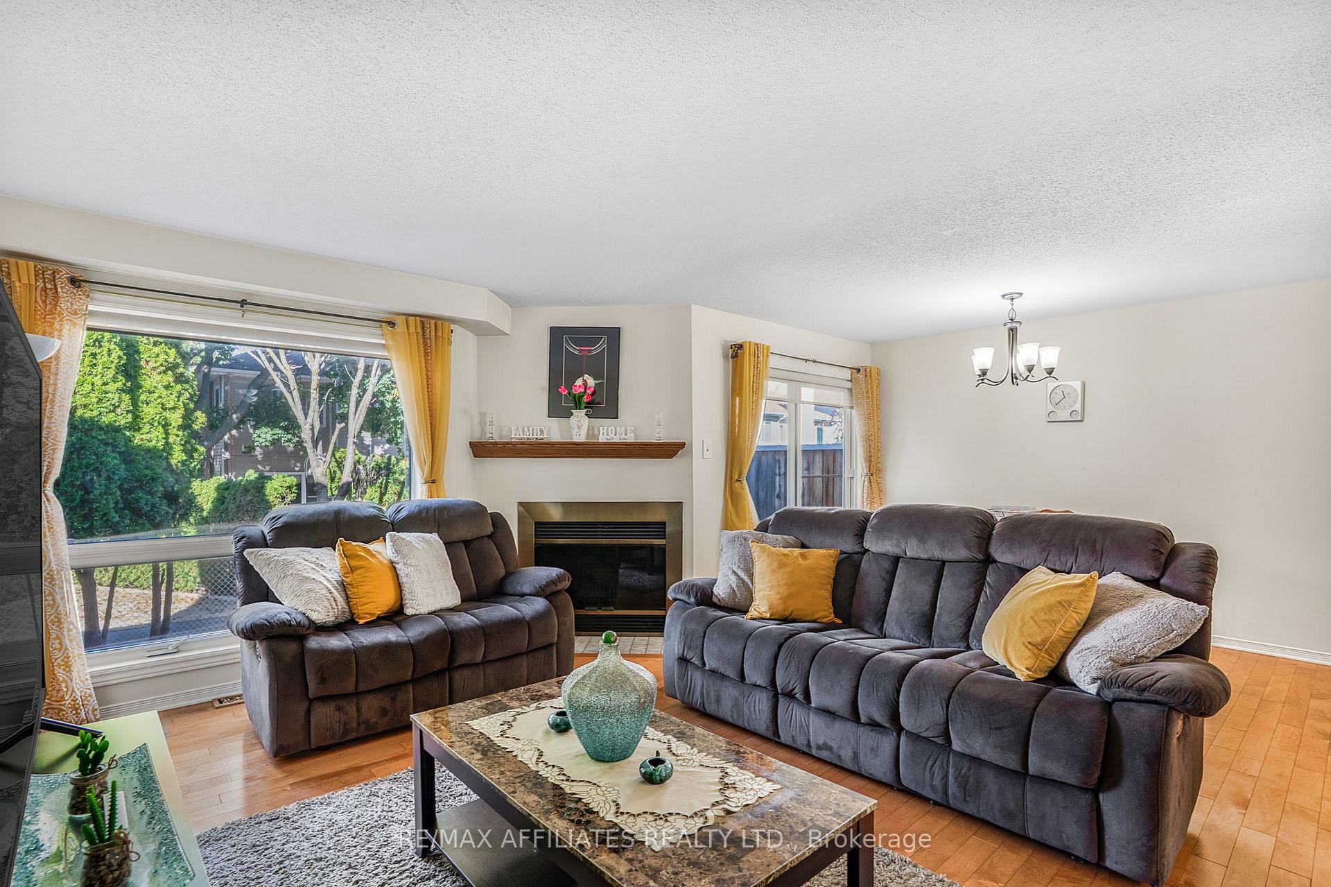Photo 13 of 6135 Oak Meadows Drive, Ottawa, Chapel Hill — HOMEH