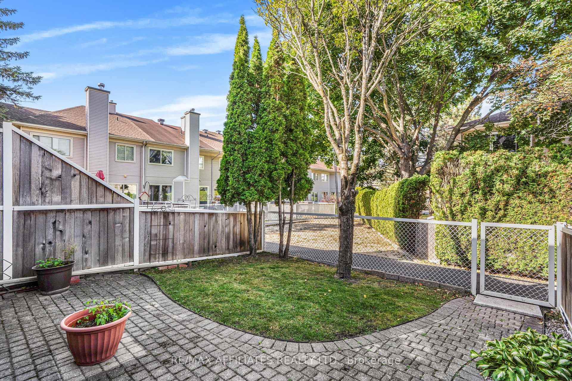 Photo 29 of 6135 Oak Meadows Drive, Ottawa, Chapel Hill — HOMEH