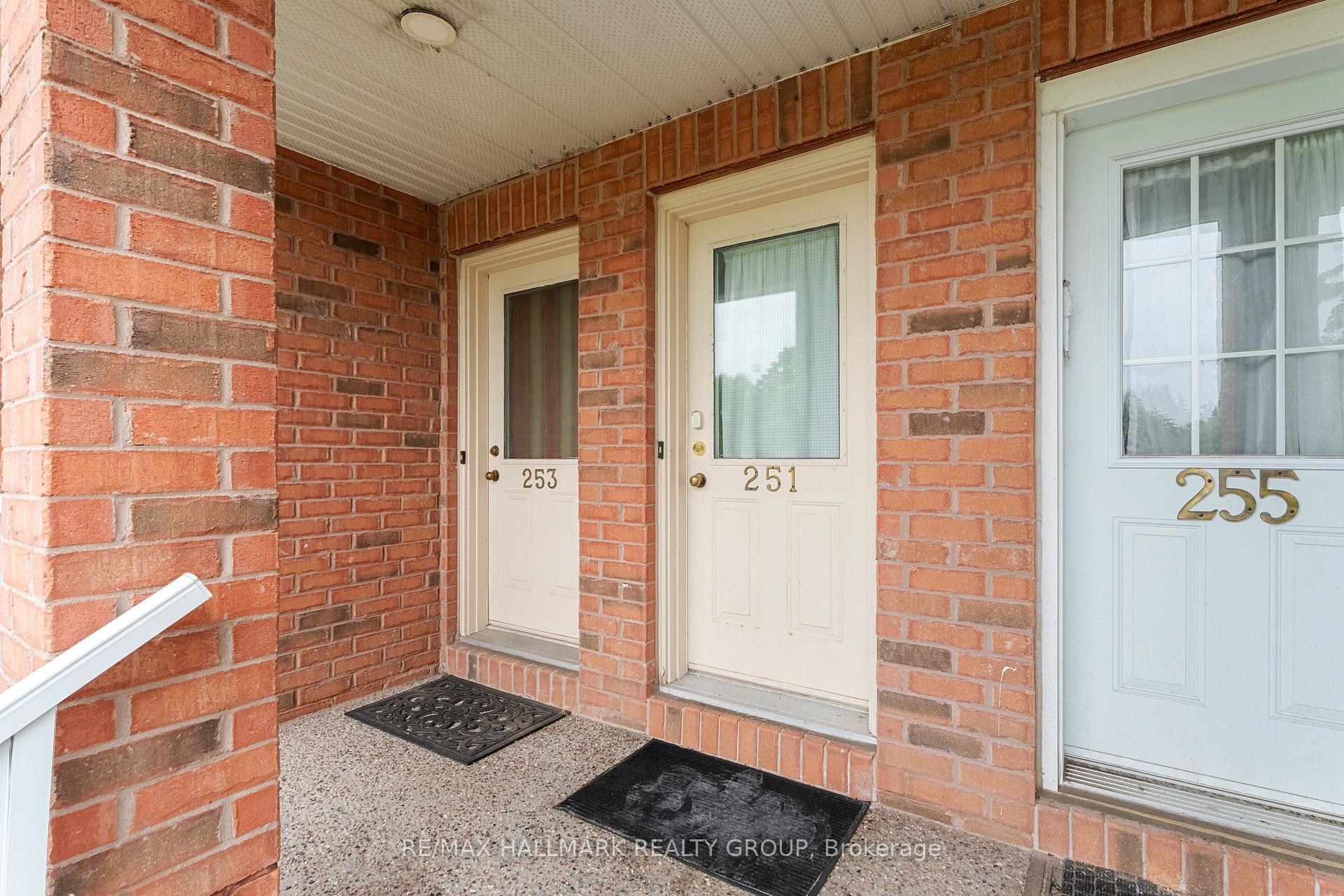 Photo 4 of 251 Forestglade Crescent, Ottawa, Hunt Club Park — HOMEH