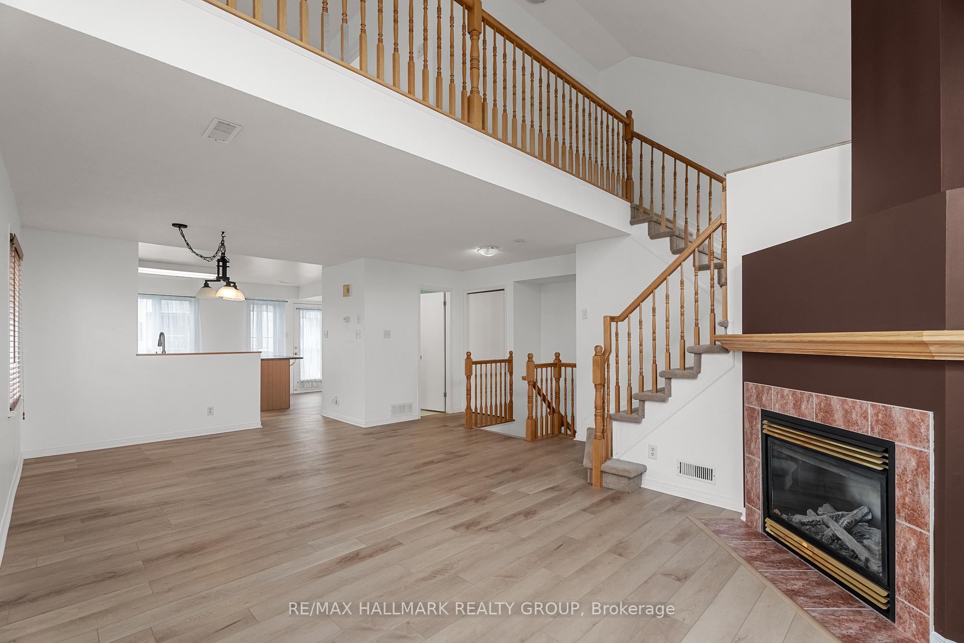 Photo 8 of 251 Forestglade Crescent, Ottawa, Hunt Club Park — HOMEH