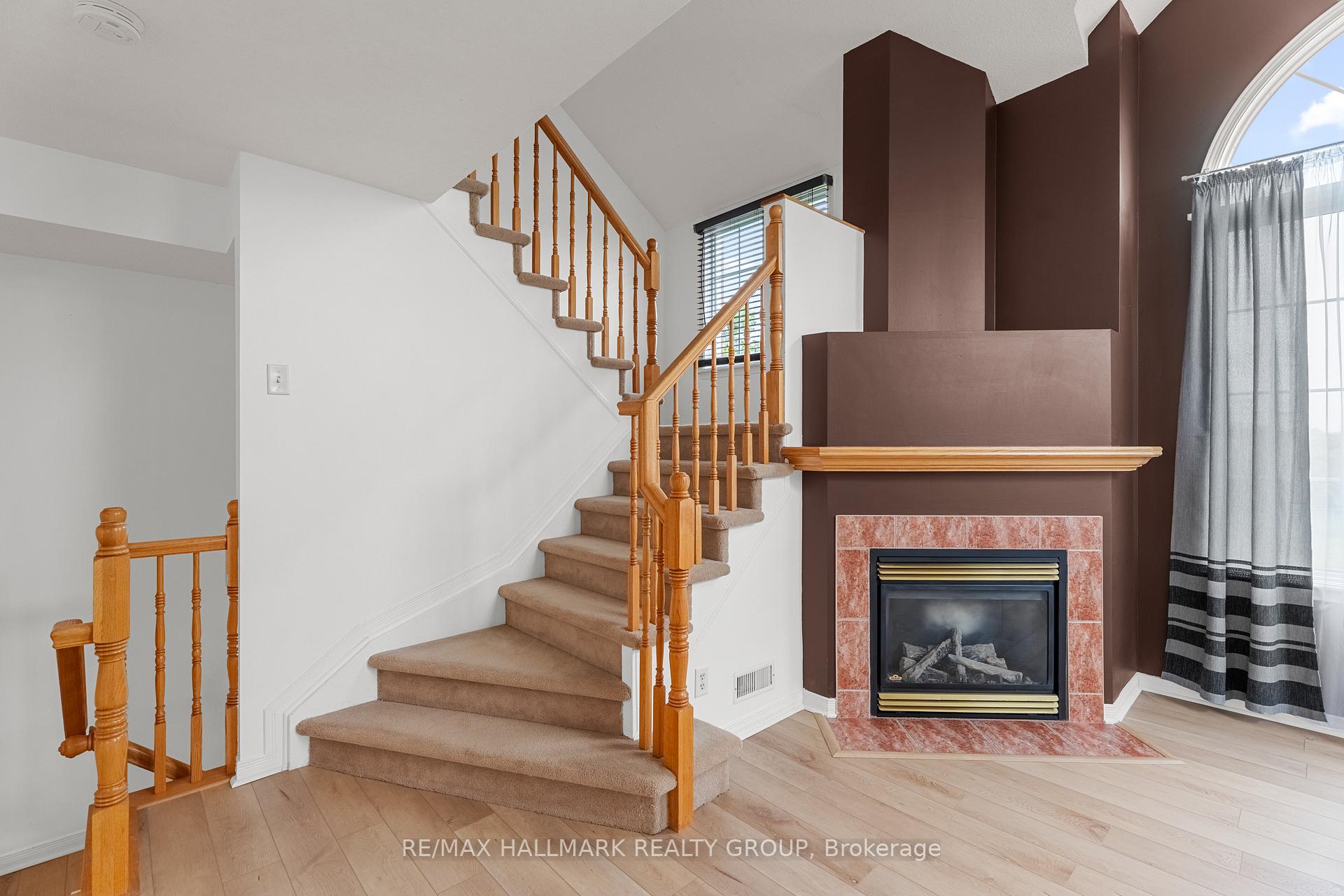 Photo 20 of 251 Forestglade Crescent, Ottawa, Hunt Club Park — HOMEH