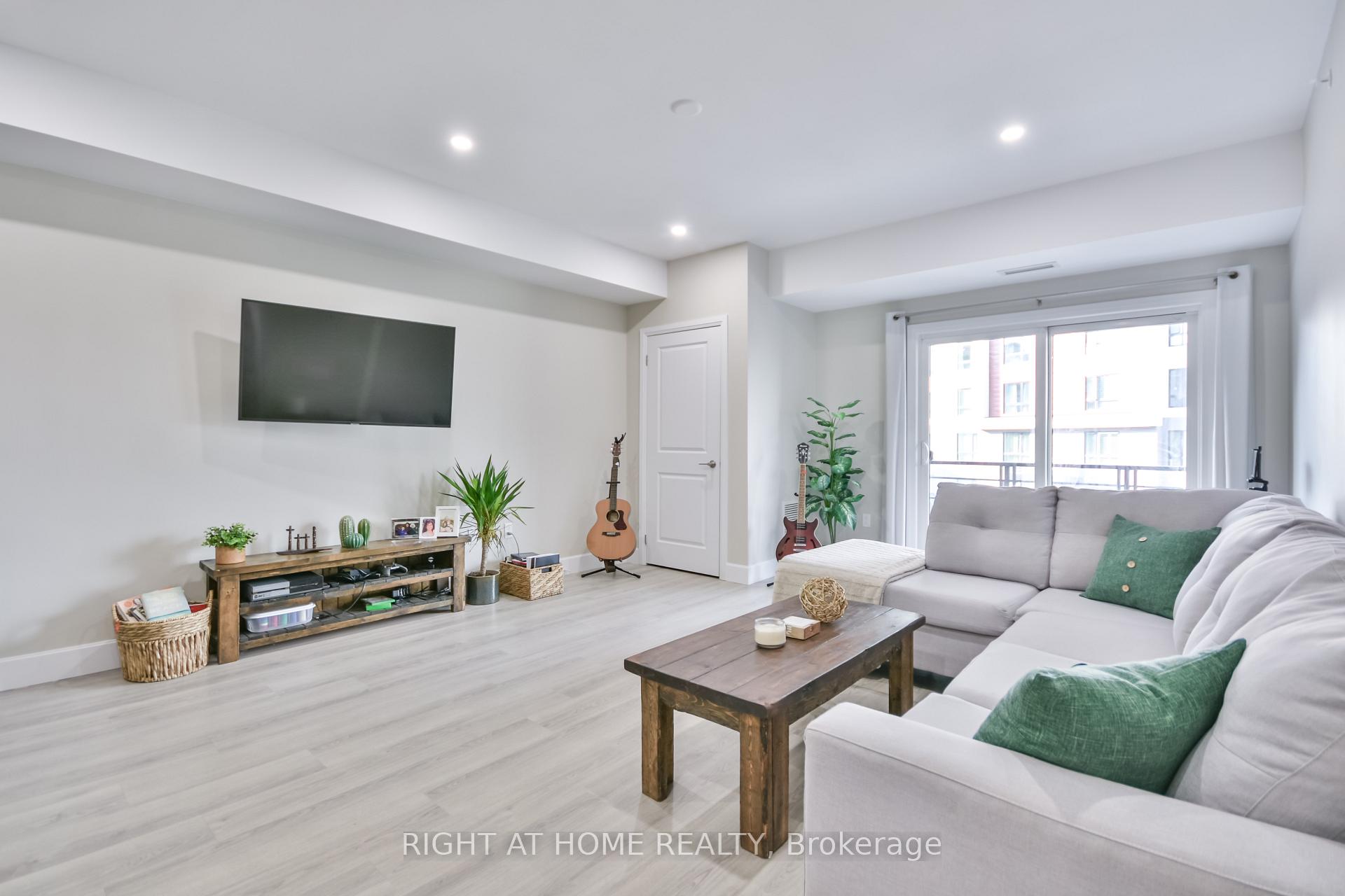 Photo 9 of Unit 213, 302 Essa Road, Barrie, Ardagh — HOMEH