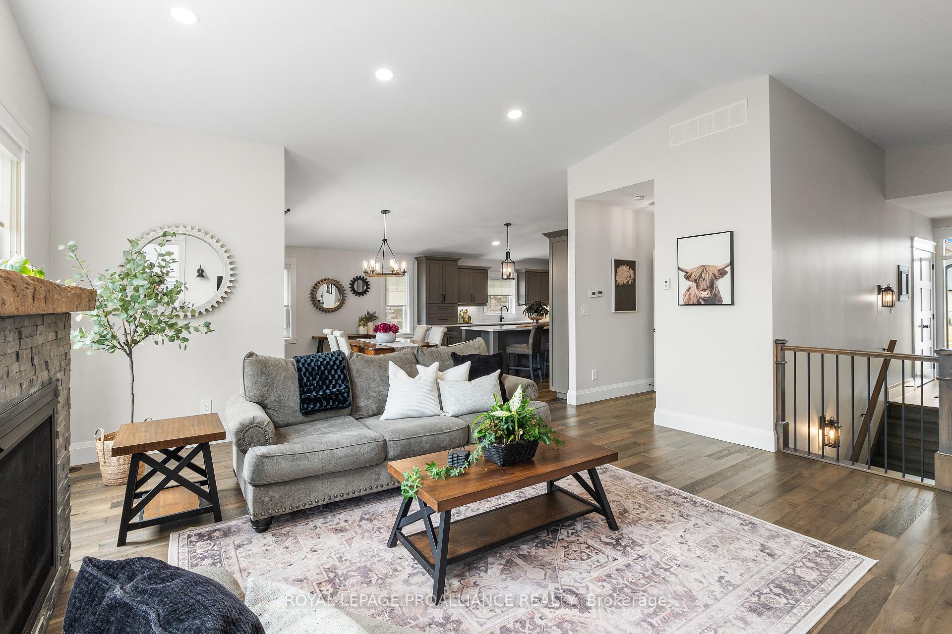 Photo 9 of 24 Cardinal Court, Prince Edward County, Sophiasburg Ward — HOMEH