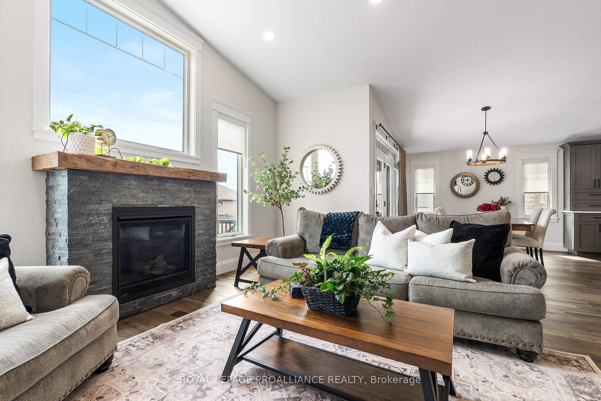 Photo 10 of 24 Cardinal Court, Prince Edward County, Sophiasburg Ward — HOMEH