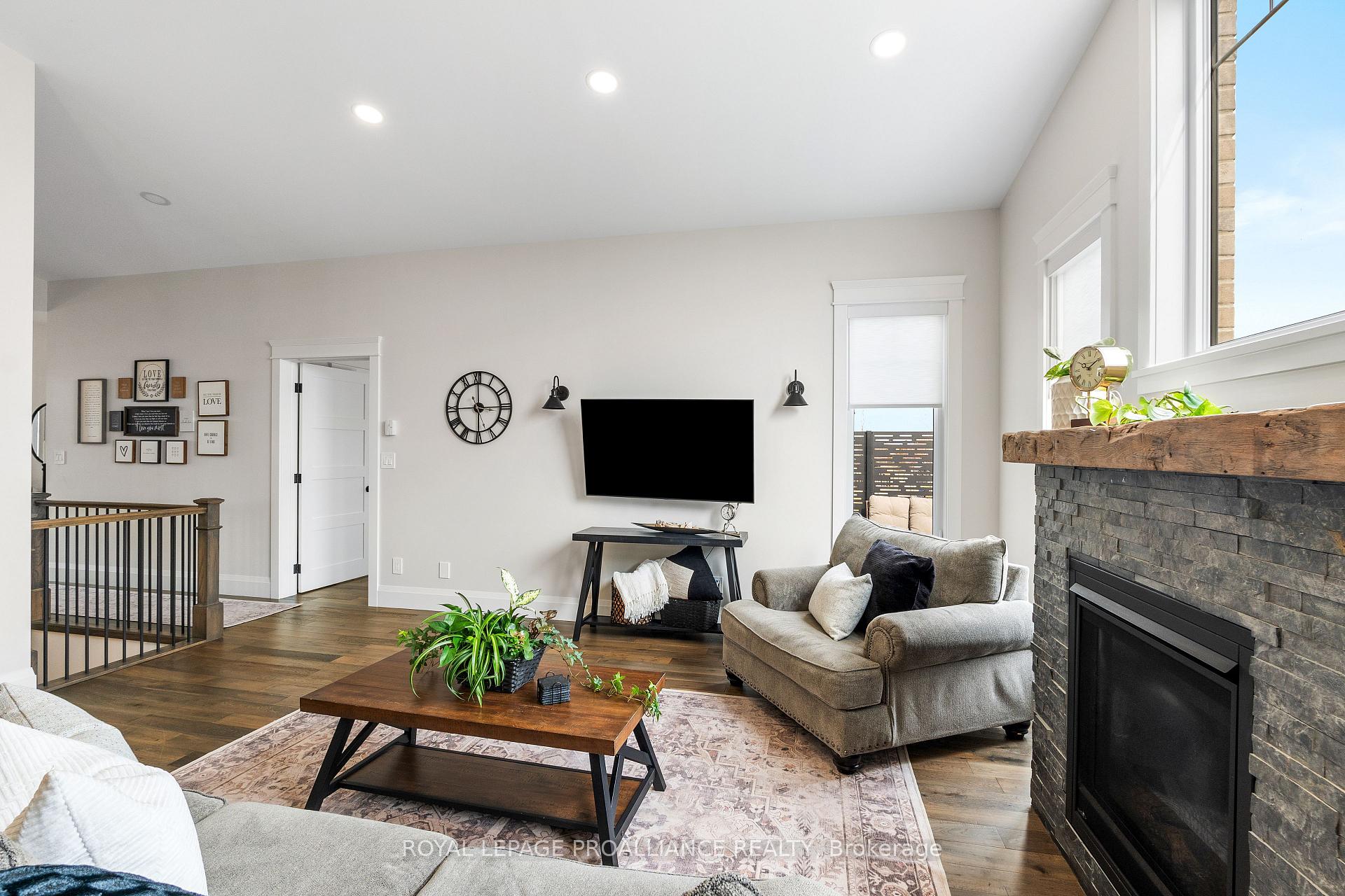Photo 11 of 24 Cardinal Court, Prince Edward County, Sophiasburg Ward — HOMEH