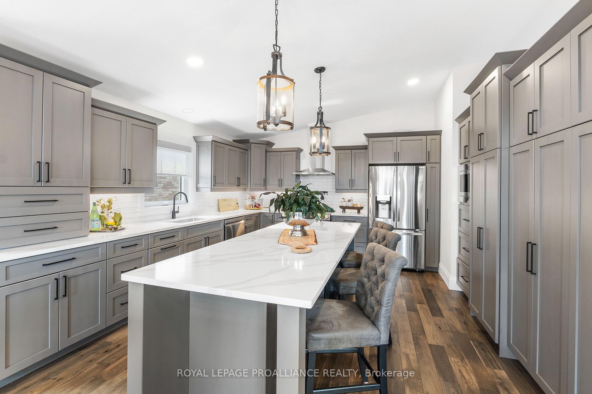 Photo 14 of 24 Cardinal Court, Prince Edward County, Sophiasburg Ward — HOMEH