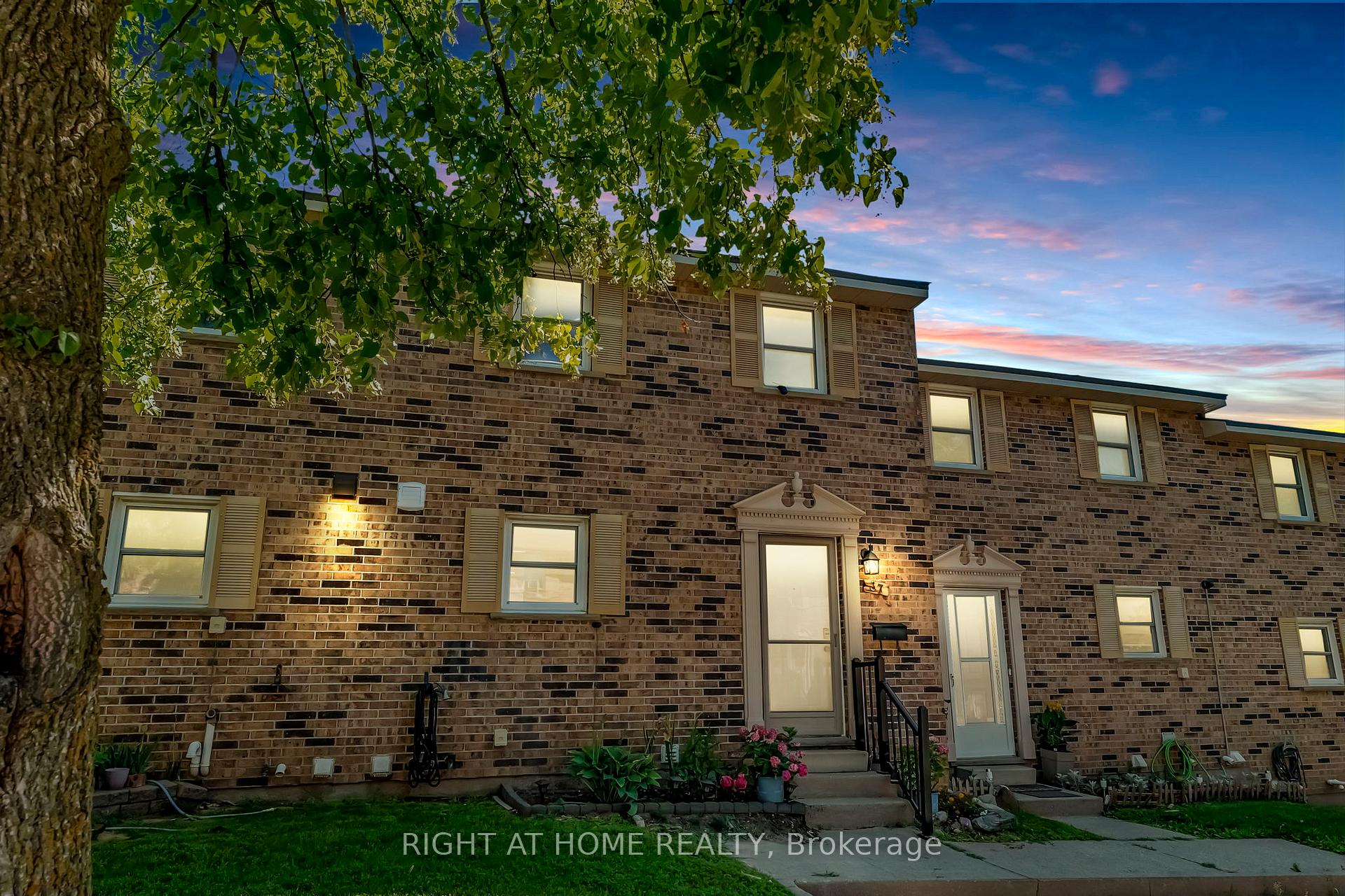 Front of Unit 37, 175 Cedar Street