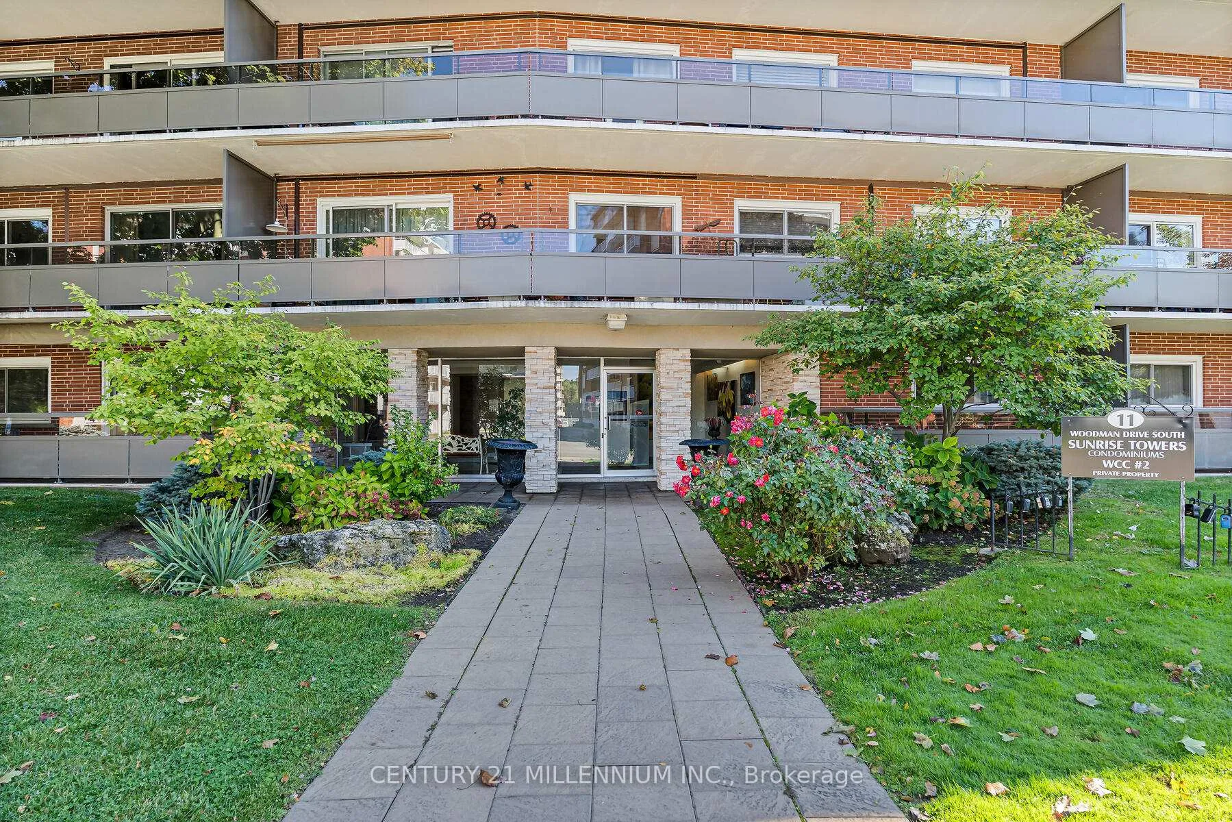 Photo 6 of Unit 203, 11 Woodman Drive, Hamilton, Corman — HOMEH