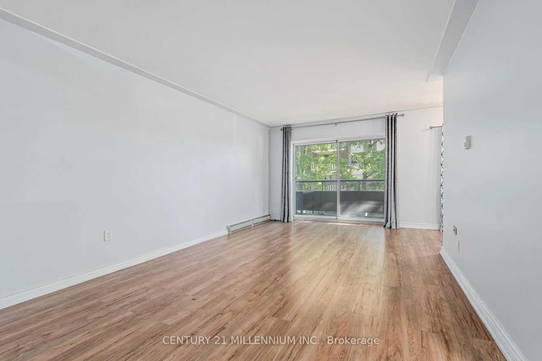 Photo 10 of Unit 203, 11 Woodman Drive, Hamilton, Corman — HOMEH
