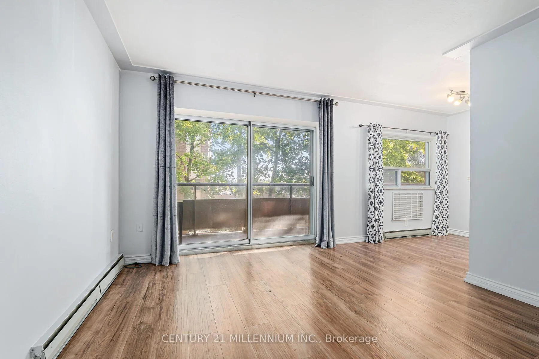 Photo 12 of Unit 203, 11 Woodman Drive, Hamilton, Corman — HOMEH