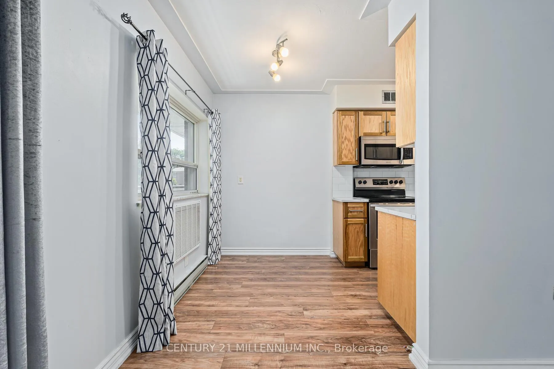 Photo 13 of Unit 203, 11 Woodman Drive, Hamilton, Corman — HOMEH