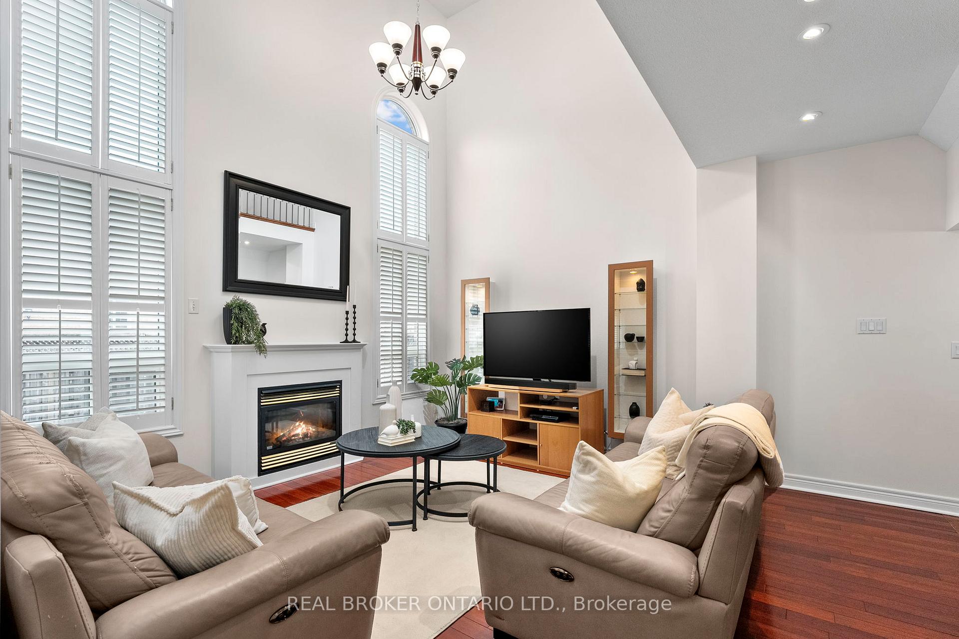 Photo 3 of 50 Turnbridge Road, Aurora, Bayview Wellington — HOMEH
