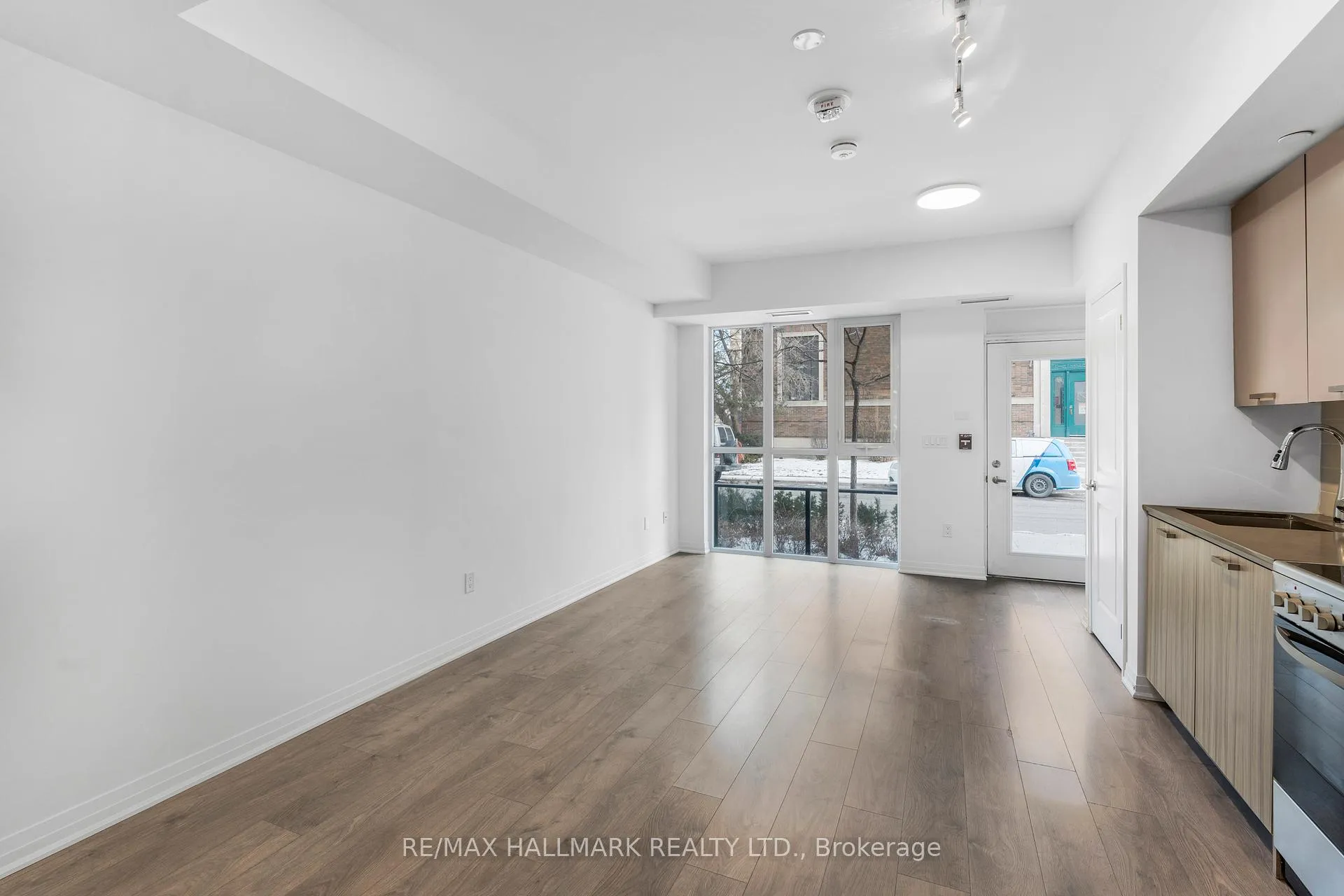 Photo 4 of Unit TH 103, 2301 Danforth Avenue, Toronto, East End-Danforth — HOMEH