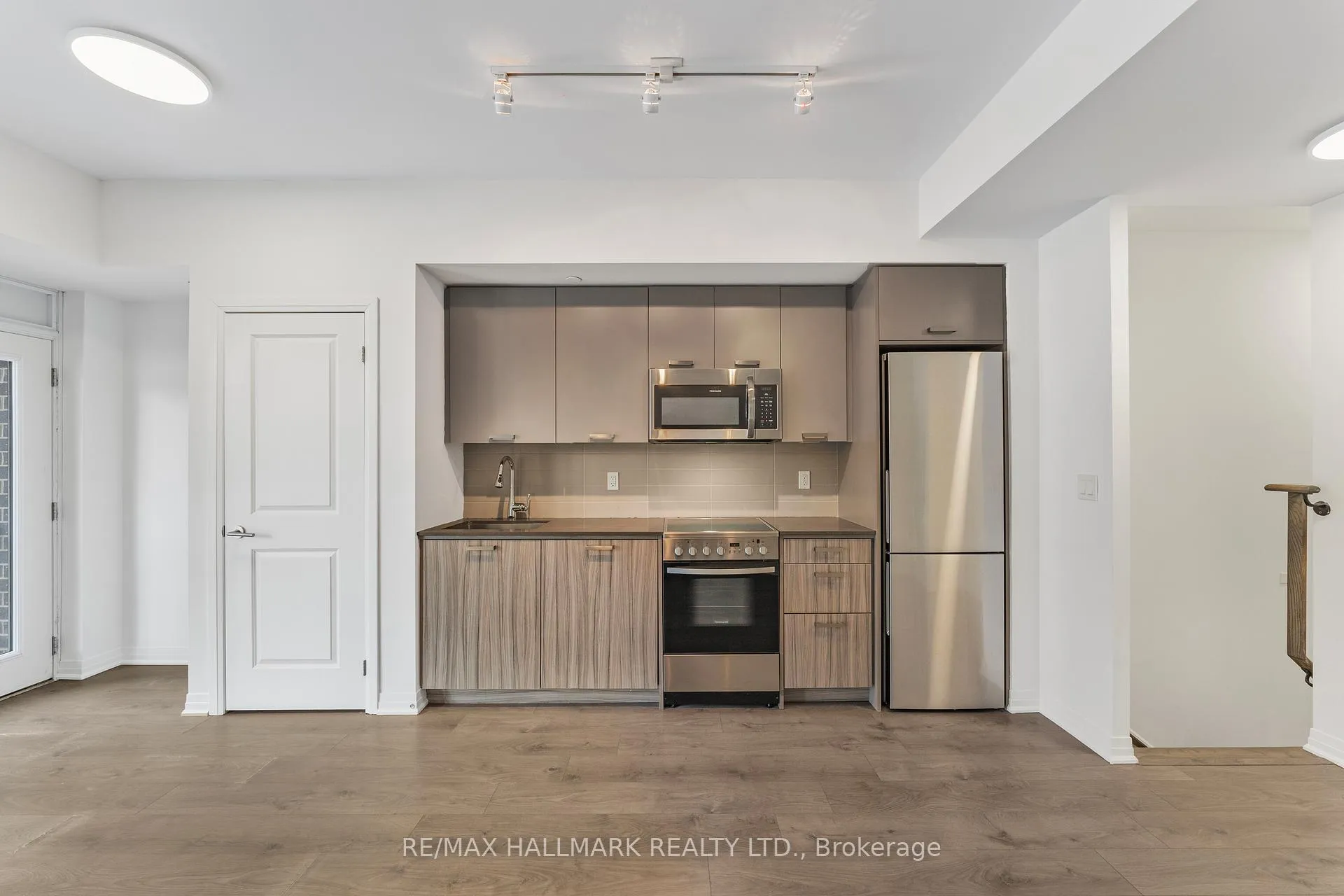 Photo 8 of Unit TH 103, 2301 Danforth Avenue, Toronto, East End-Danforth — HOMEH
