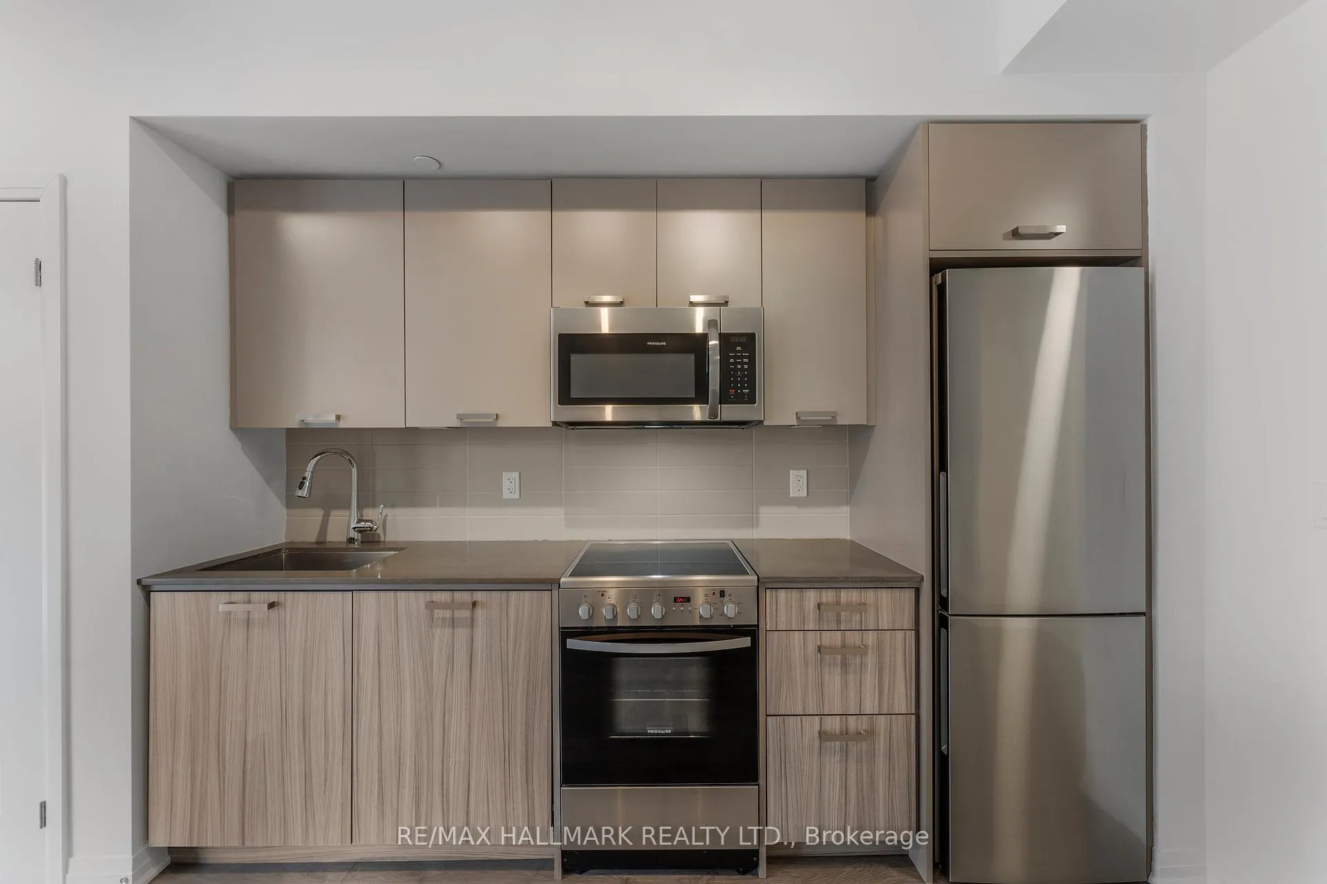 Photo 12 of Unit TH 103, 2301 Danforth Avenue, Toronto, East End-Danforth — HOMEH