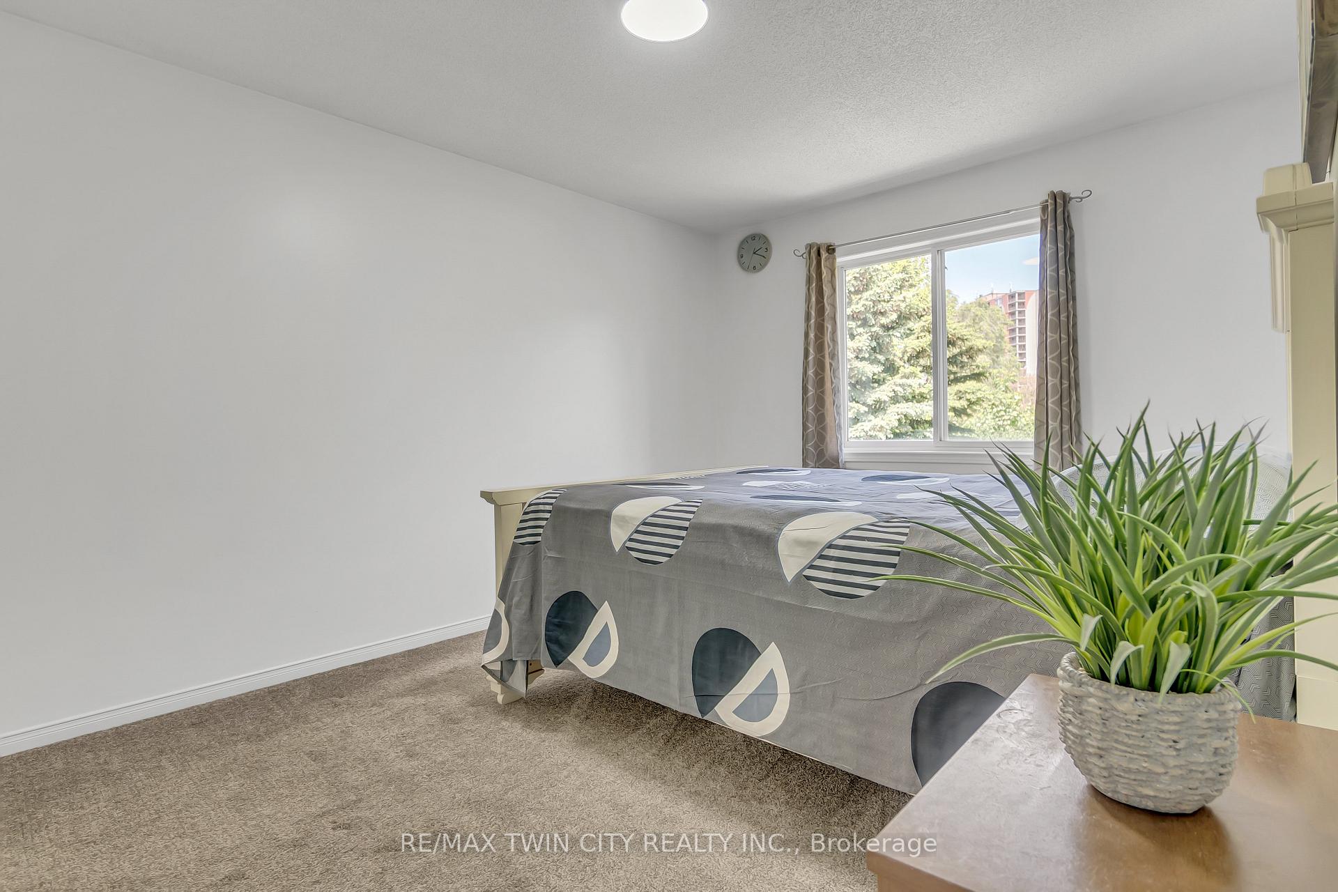 Photo 13 of Unit 31, 400 Wilson Avenue, Kitchener — HOMEH