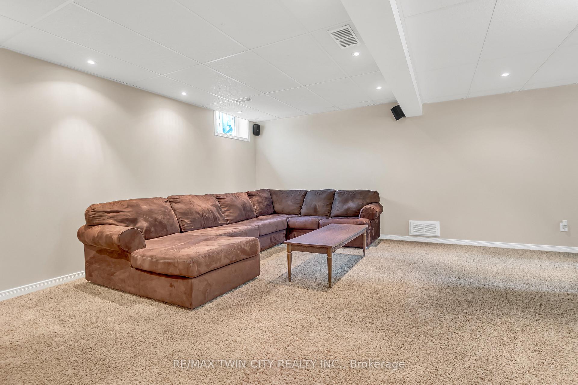 Photo 21 of Unit 31, 400 Wilson Avenue, Kitchener — HOMEH
