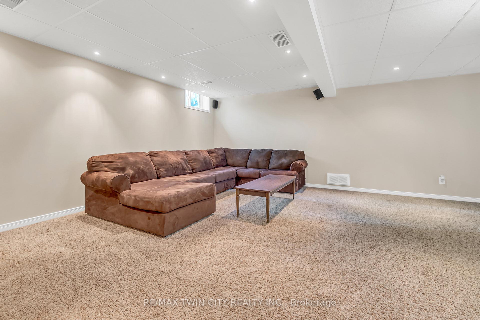 Photo 22 of Unit 31, 400 Wilson Avenue, Kitchener — HOMEH