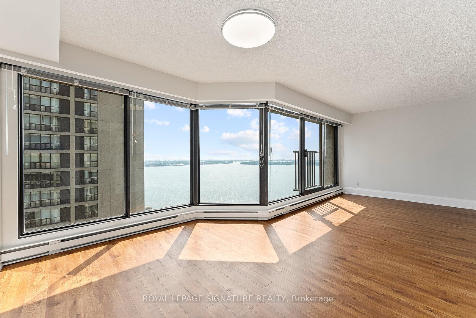 Photo 9 of Unit 2603, 65 Harbour Square, Toronto, Waterfront Communities — HOMEH
