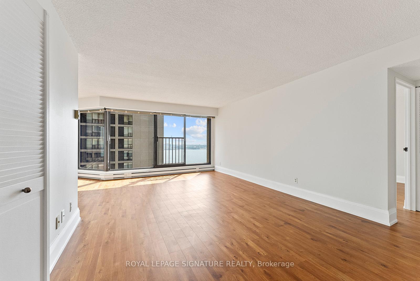Photo 11 of Unit 2603, 65 Harbour Square, Toronto, Waterfront Communities — HOMEH