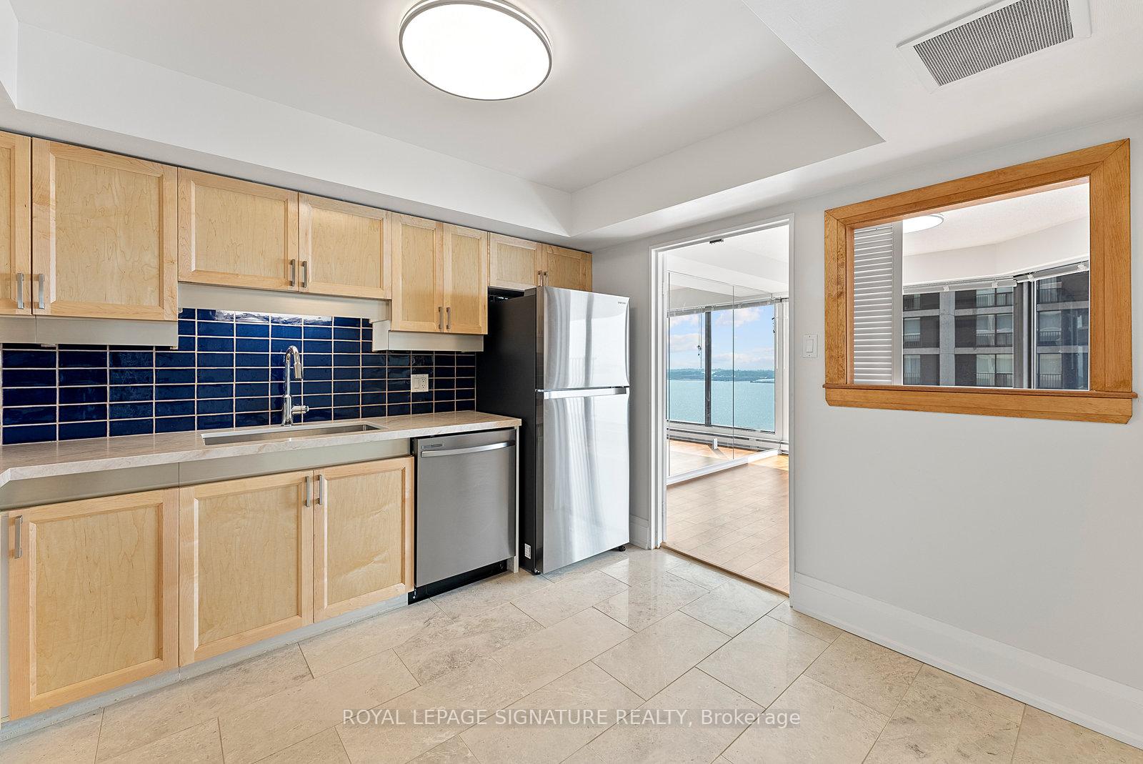 Photo 19 of Unit 2603, 65 Harbour Square, Toronto, Waterfront Communities — HOMEH