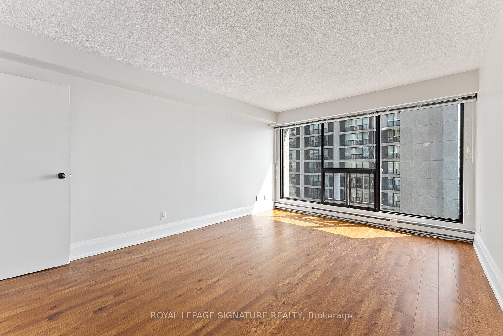 Photo 23 of Unit 2603, 65 Harbour Square, Toronto, Waterfront Communities — HOMEH