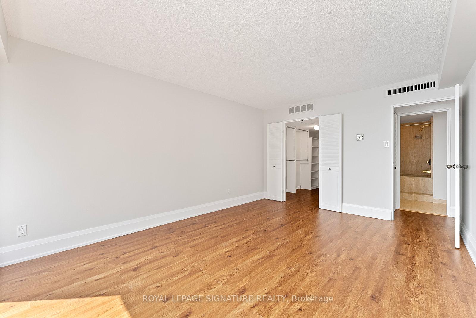 Photo 24 of Unit 2603, 65 Harbour Square, Toronto, Waterfront Communities — HOMEH