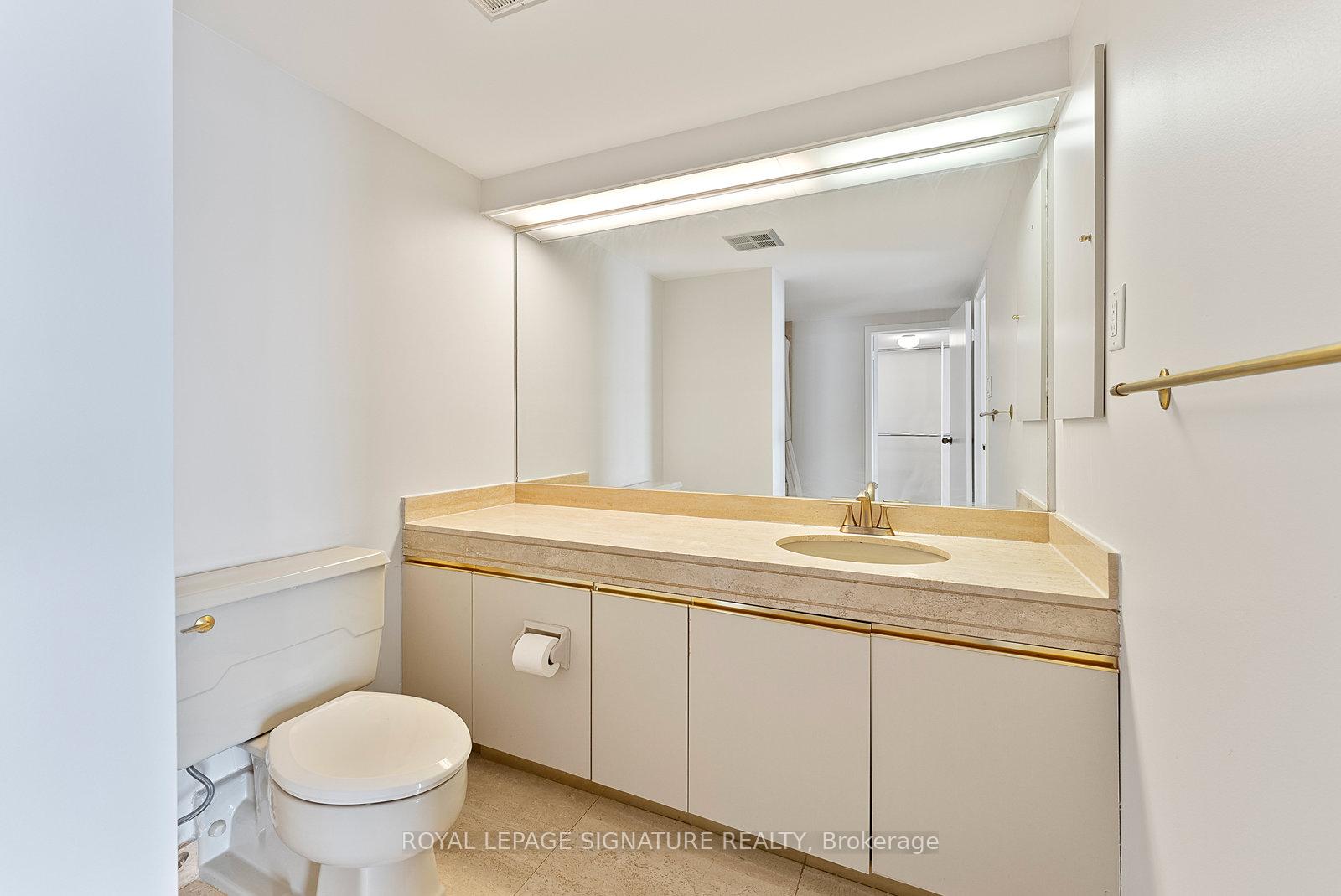 Photo 29 of Unit 2603, 65 Harbour Square, Toronto, Waterfront Communities — HOMEH