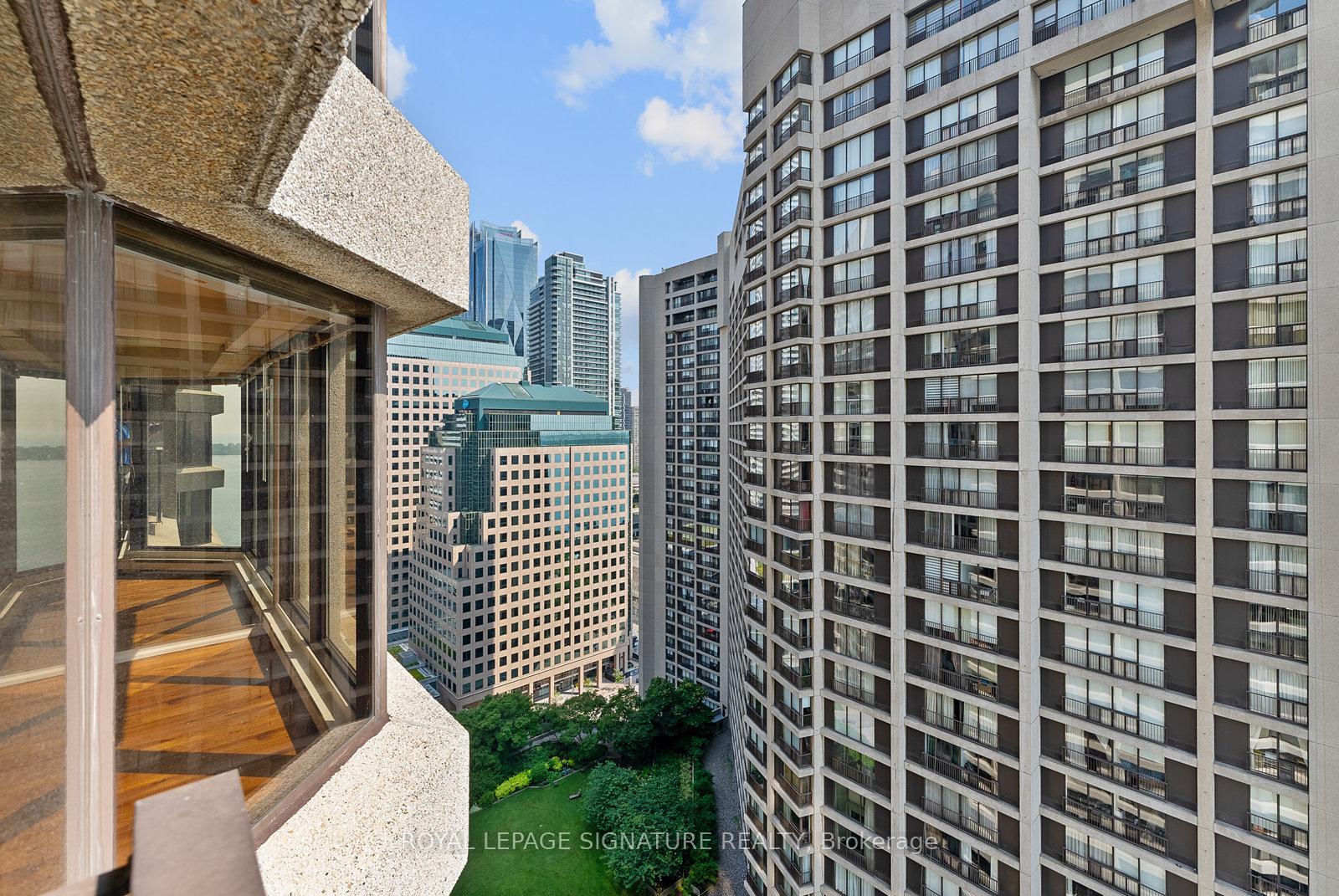 Photo 31 of Unit 2603, 65 Harbour Square, Toronto, Waterfront Communities — HOMEH