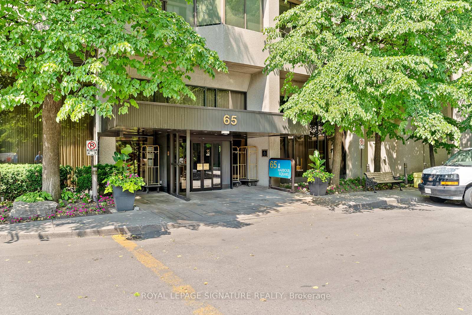 Photo 32 of Unit 2603, 65 Harbour Square, Toronto, Waterfront Communities — HOMEH