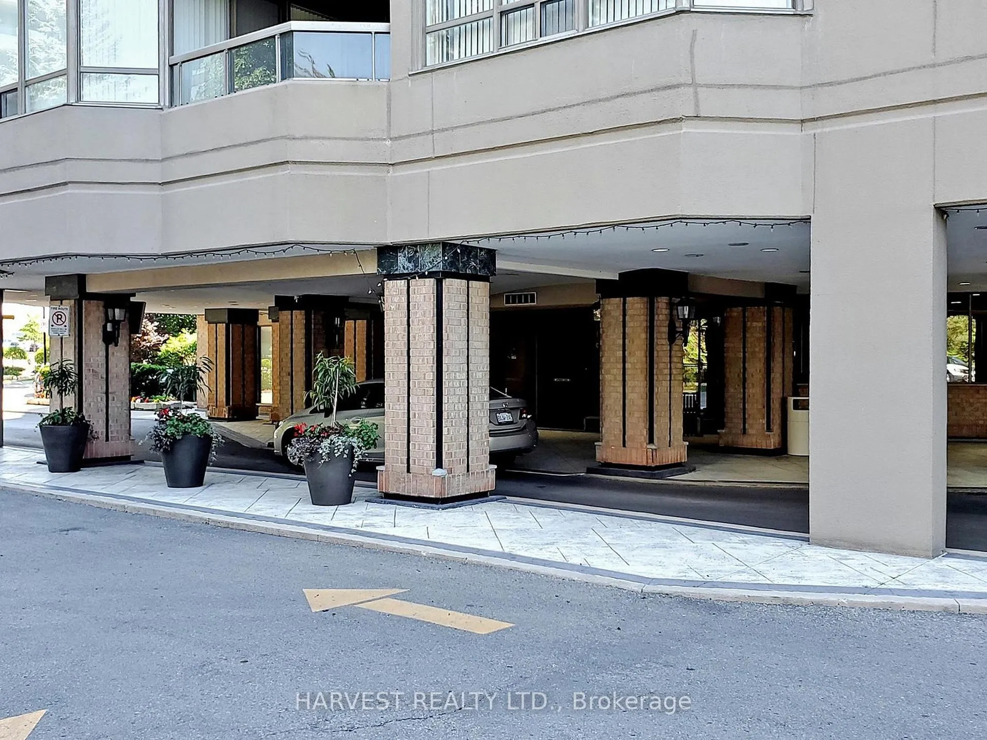 Photo 2 of Unit 1417, 610 Bullock Drive, Markham, Markville — HOMEH